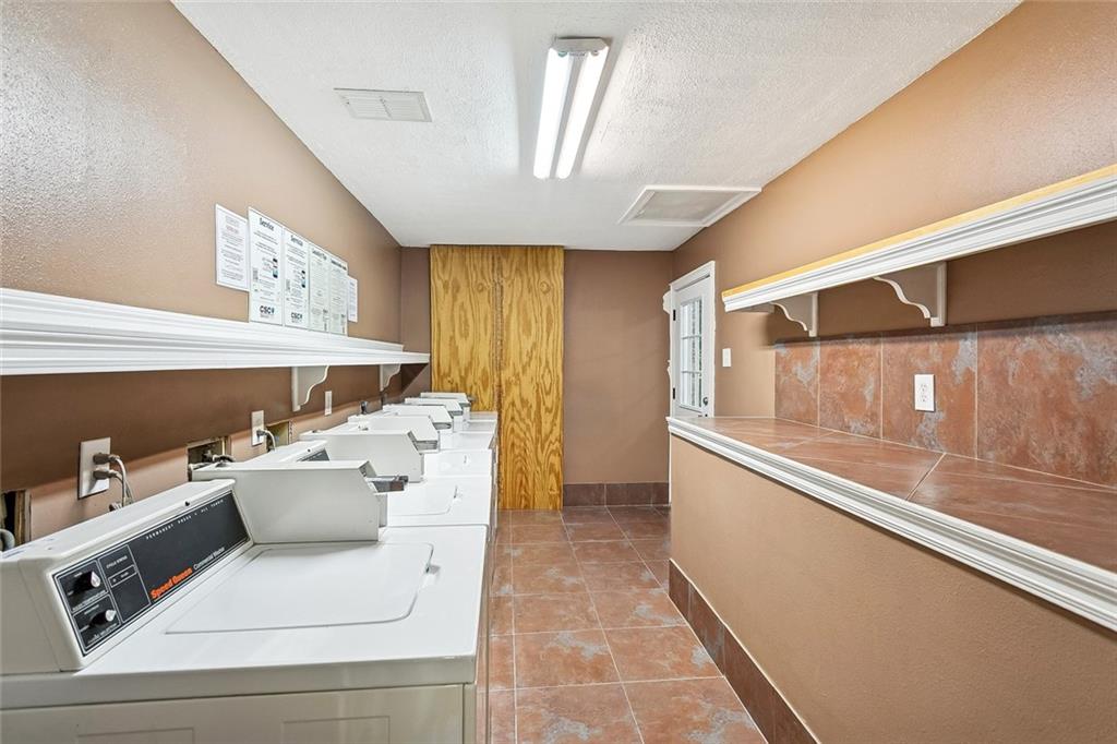 Homes for sale in Mandeville, LA | 212 Parkview Blvd #212, Mandeville, LA 70471 | MLS# 2562592