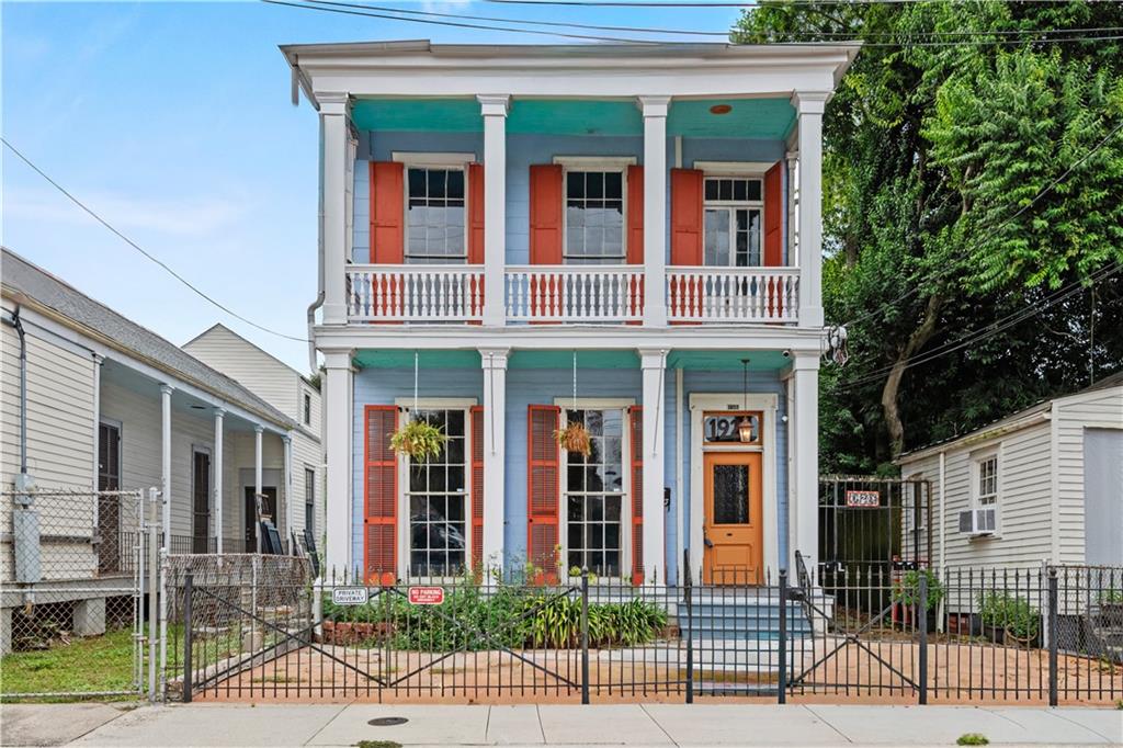 1st image of 1920 Constance St, New Orleans, LA 70130 | MLS# 2562884