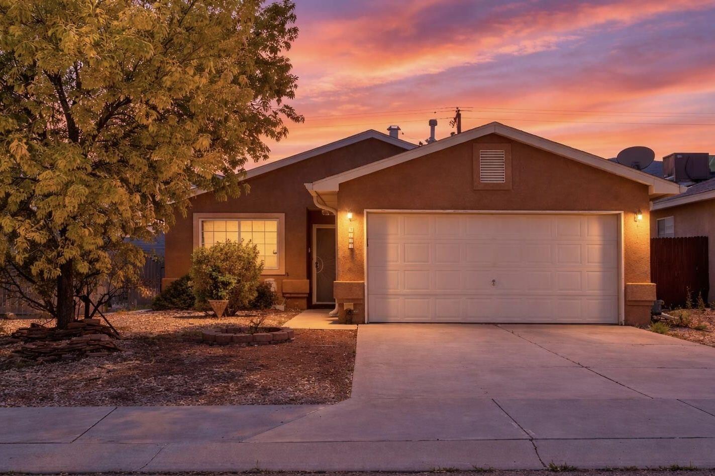 9100 Eiffel Avenue SW Albuquerque, NM 87121