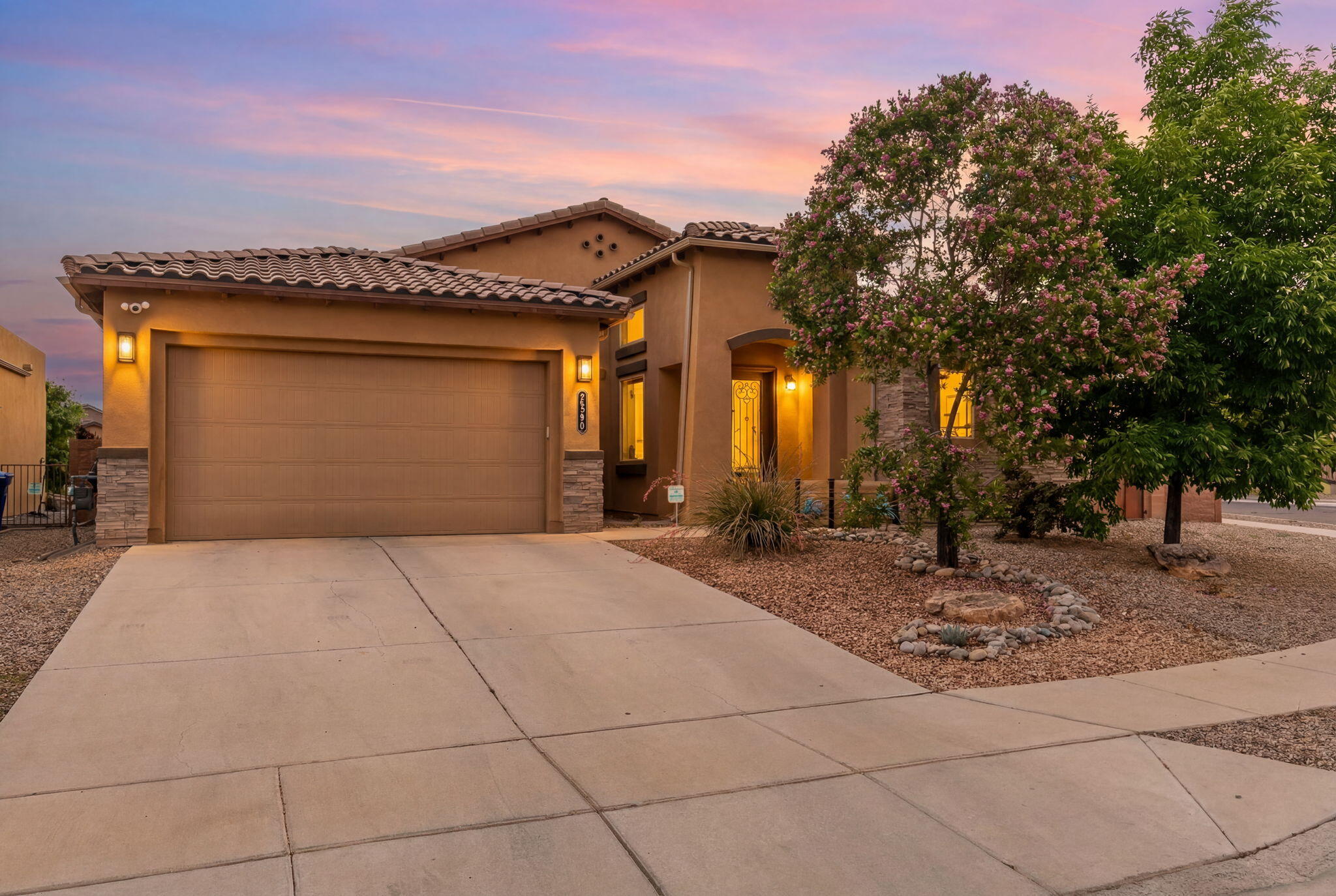 7348 Tree Line Avenue NW, Albuquerque