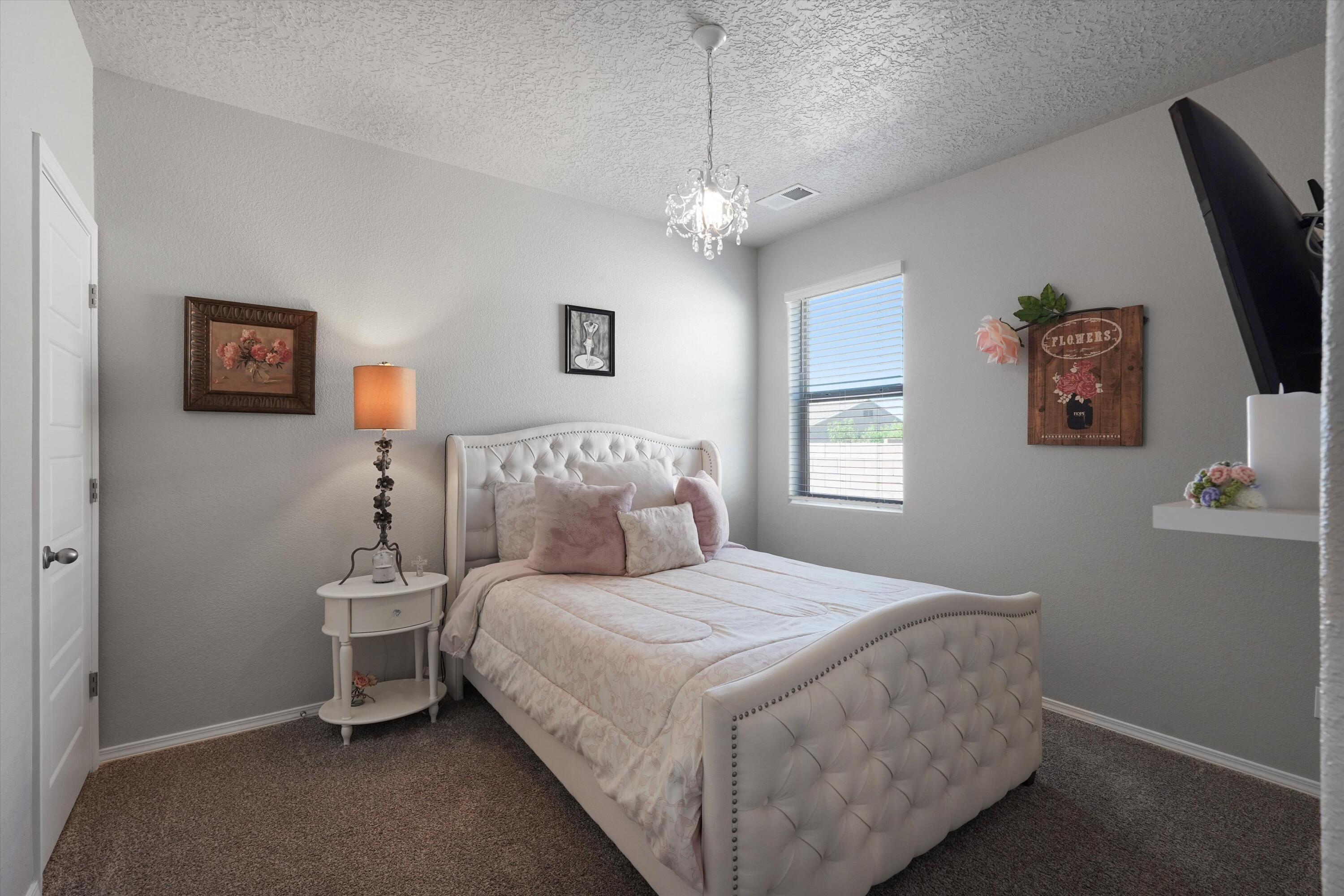 Photo 18 — 3321 Berkshire Road NE