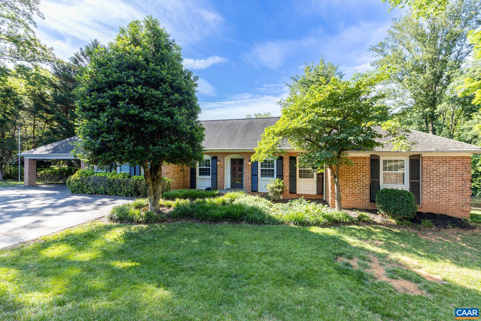 122 BOLLINGBROOK DR, Charlottesville, VA 22911