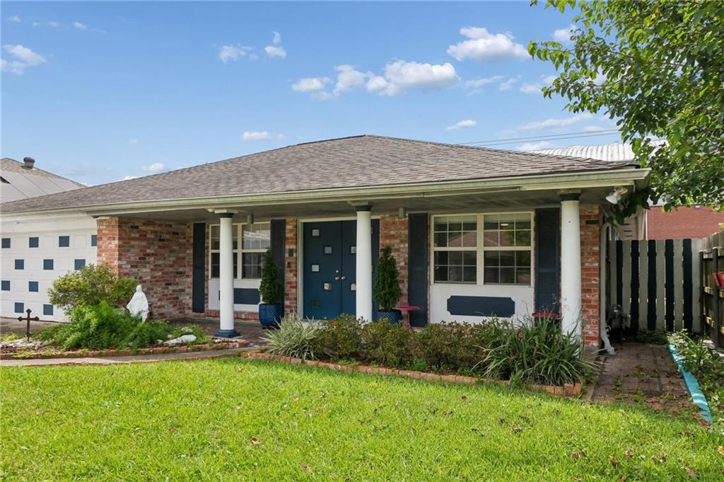 Photo 1 of Single family home for sale at 2621 Veronica Dr, Chalmette, LA 70043 | MLS# 2563620 | Listing updated on 2026-09-13