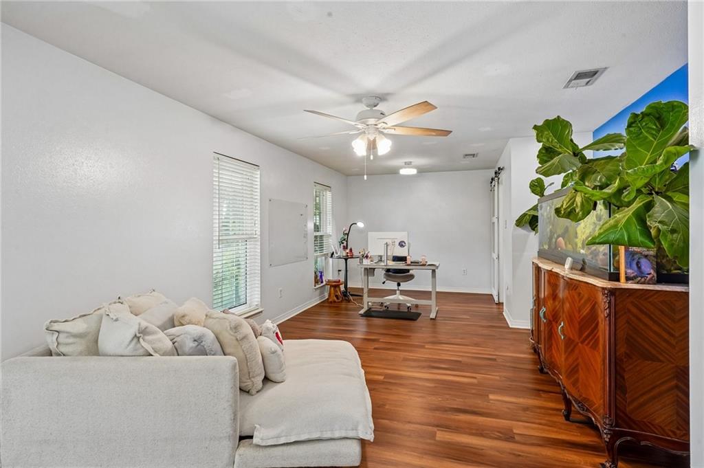 Homes for sale in Harahan, LA | 806 Colonial Club Dr, Harahan, LA 70123 | MLS# 2563299
