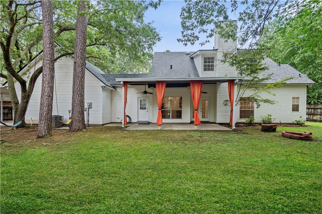 3rd image of 203 Chaucer Ln, Mandeville, LA 70448 | MLS# 2563360