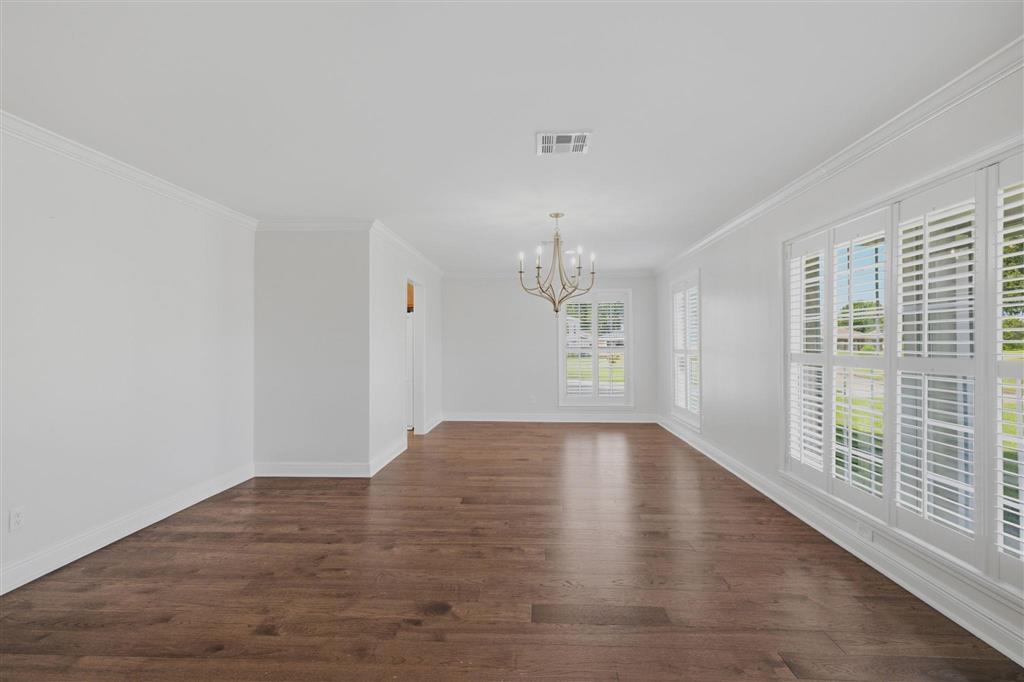 1335 S Chateau Circle — photo 2