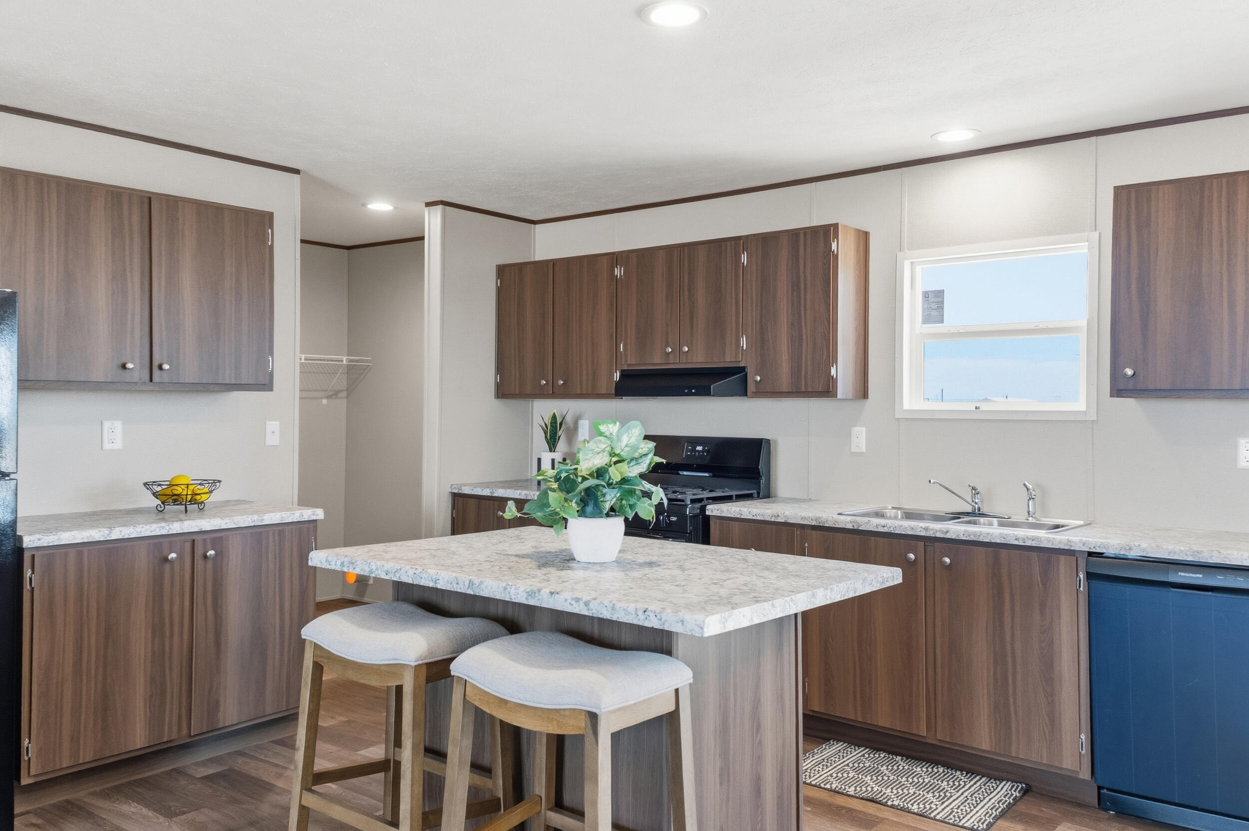 Photo 2 of Manufactured home for sale at 34 Hinson Rd, Belen, NM 87002 | MLS# 1106046 | Listing updated on 2026-10-08