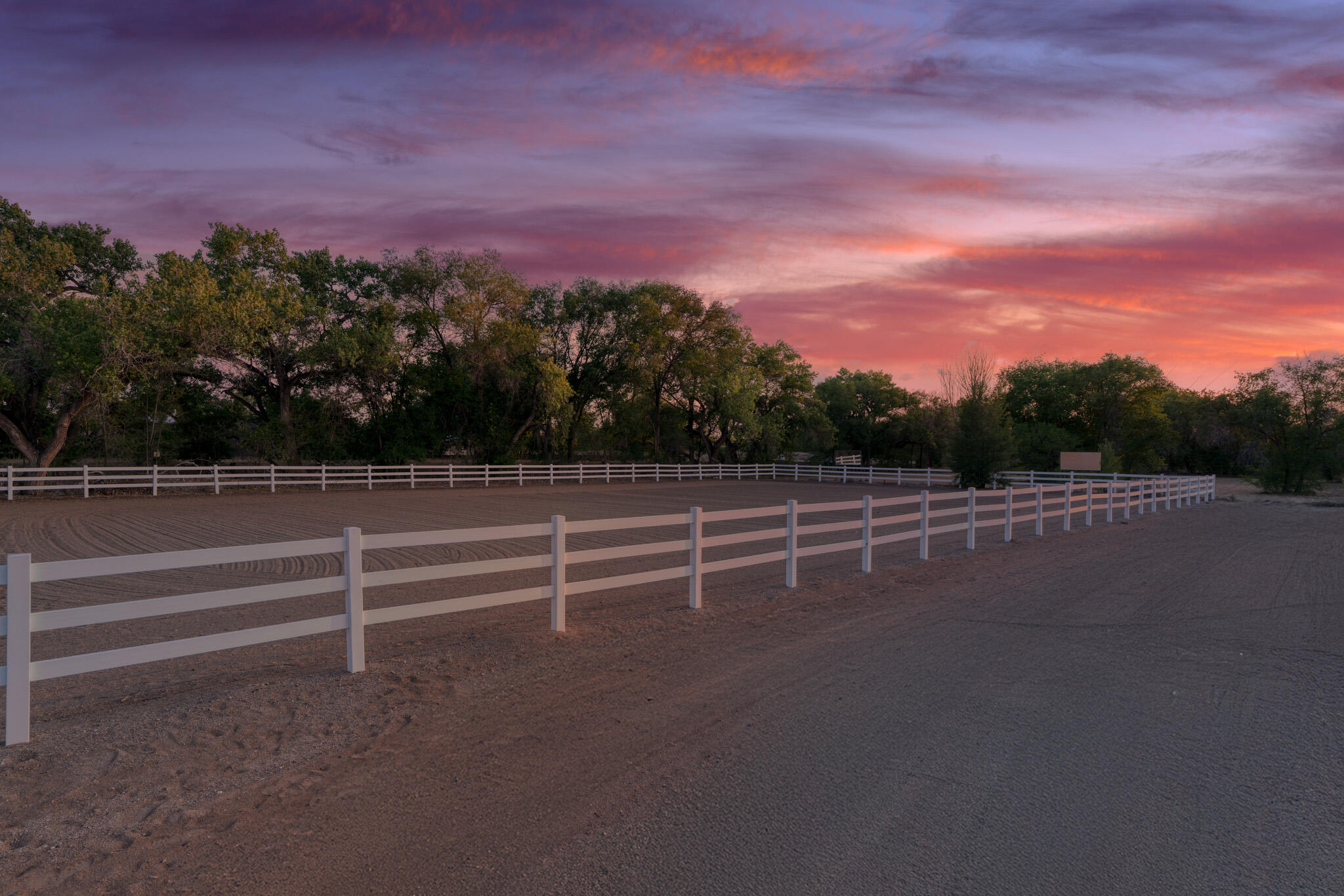 8531 Rio Grande Boulevard NW, Los Ranchos
