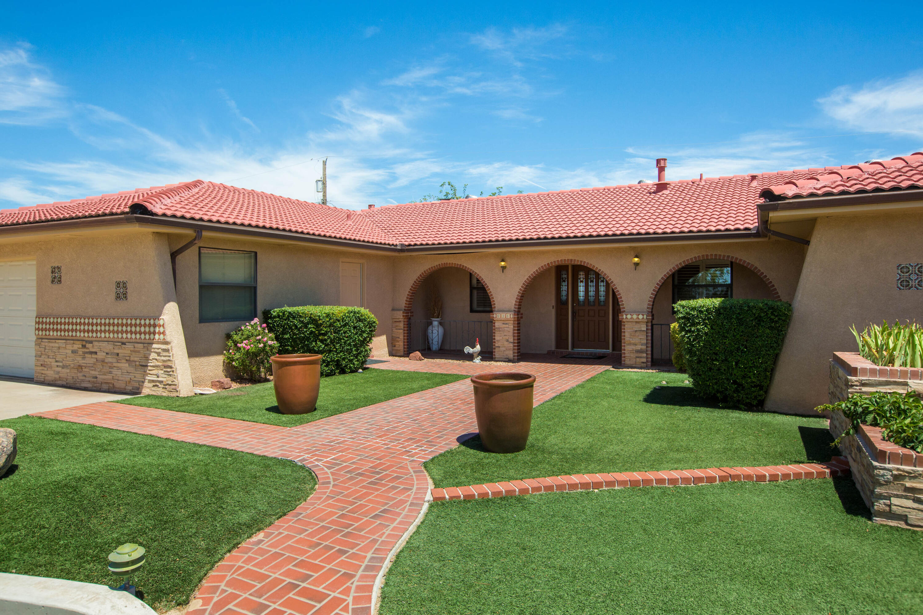 3rd image of 636 Grant Blvd Sw, Los Lunas, NM 87031 | MLS# 1106090