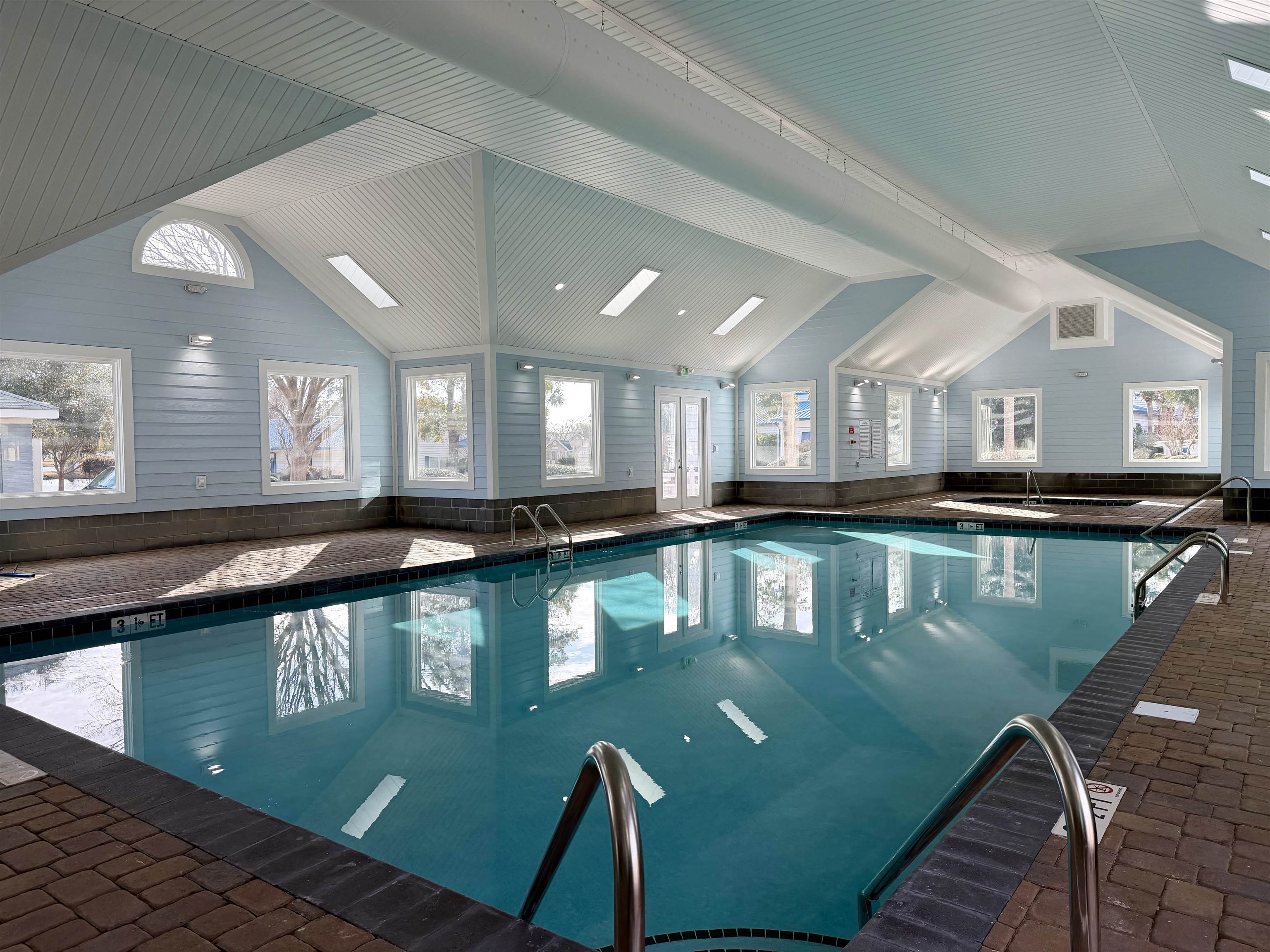 2615970 | Photo 23