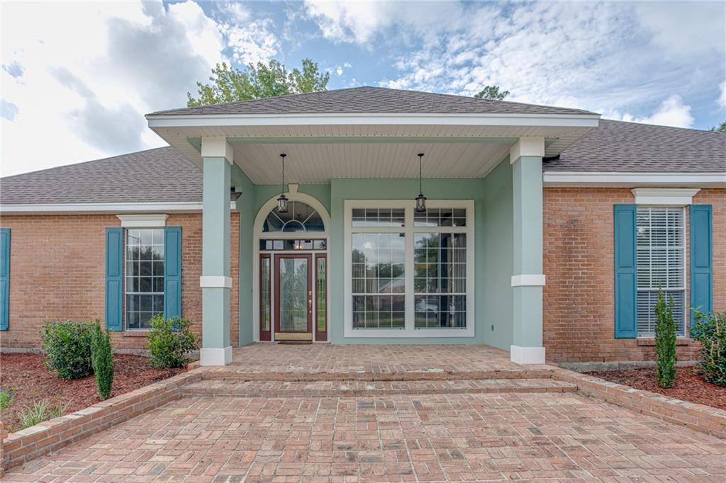 Photo 2 of Single family home for sale at 1104 Bay Ridge Dr, Slidell, LA 70461 | MLS# 2564459 | Listing updated on 2026-09-09