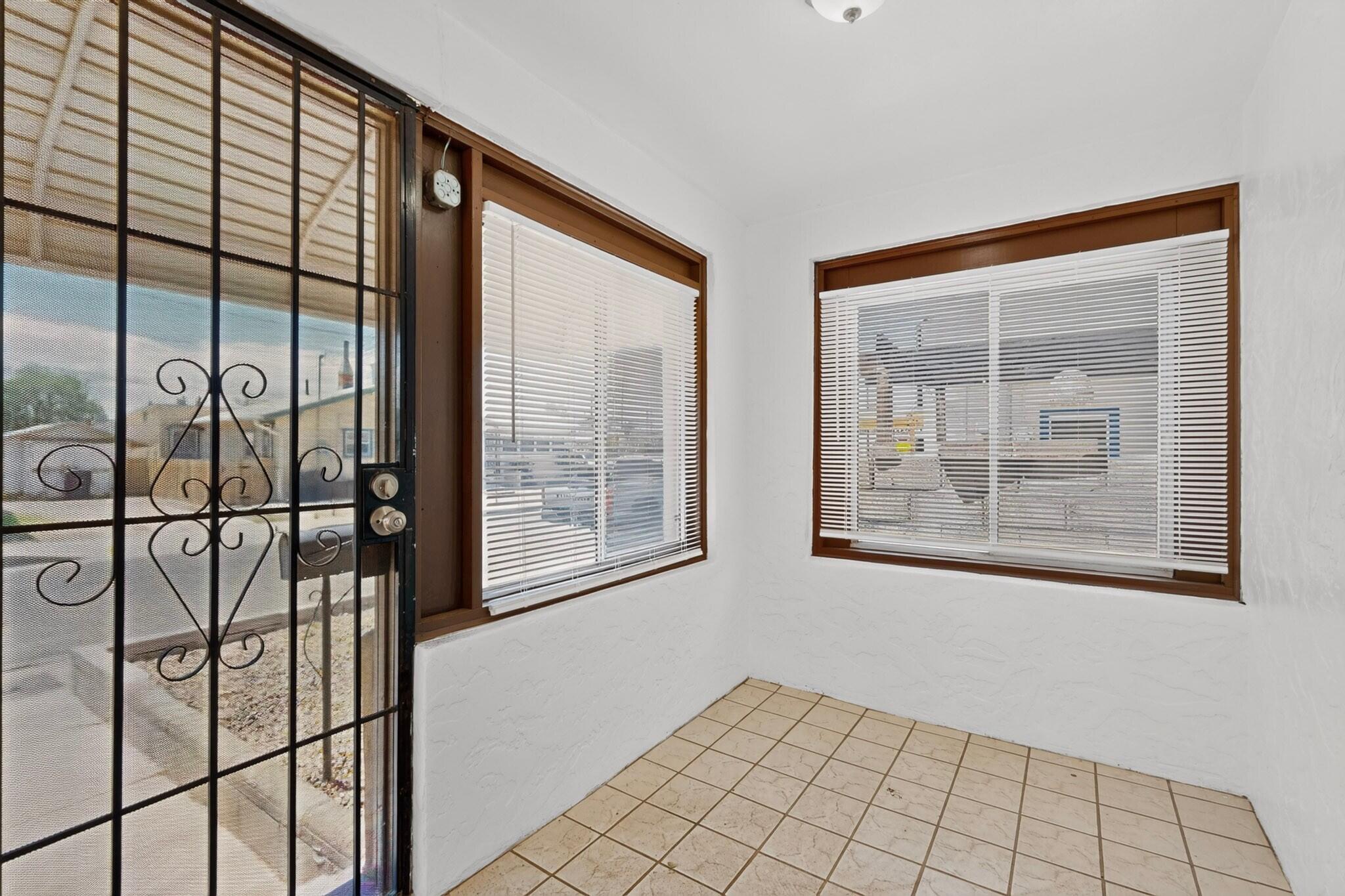 Photo 5 — 414 8th Street NW