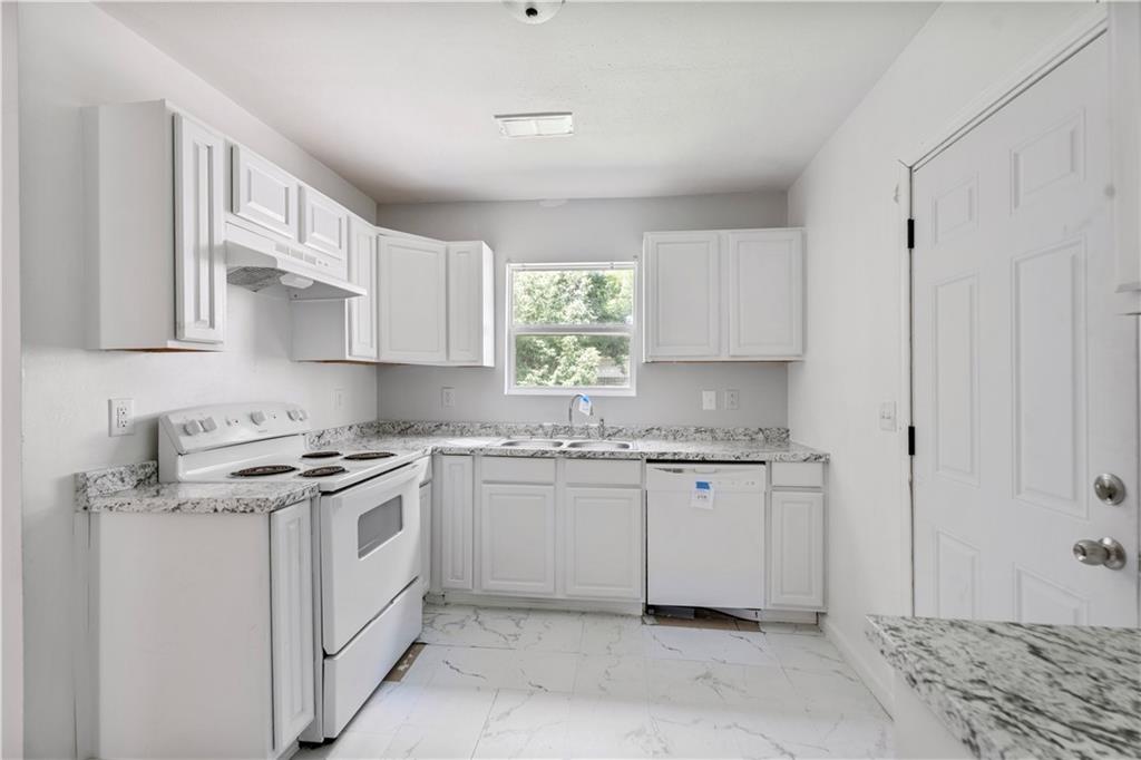 Photo 4 of Single family home for sale at 5150 Wilton St, New Orleans, LA 70122 | MLS# 2564691 | Listing updated on 2026-09-16