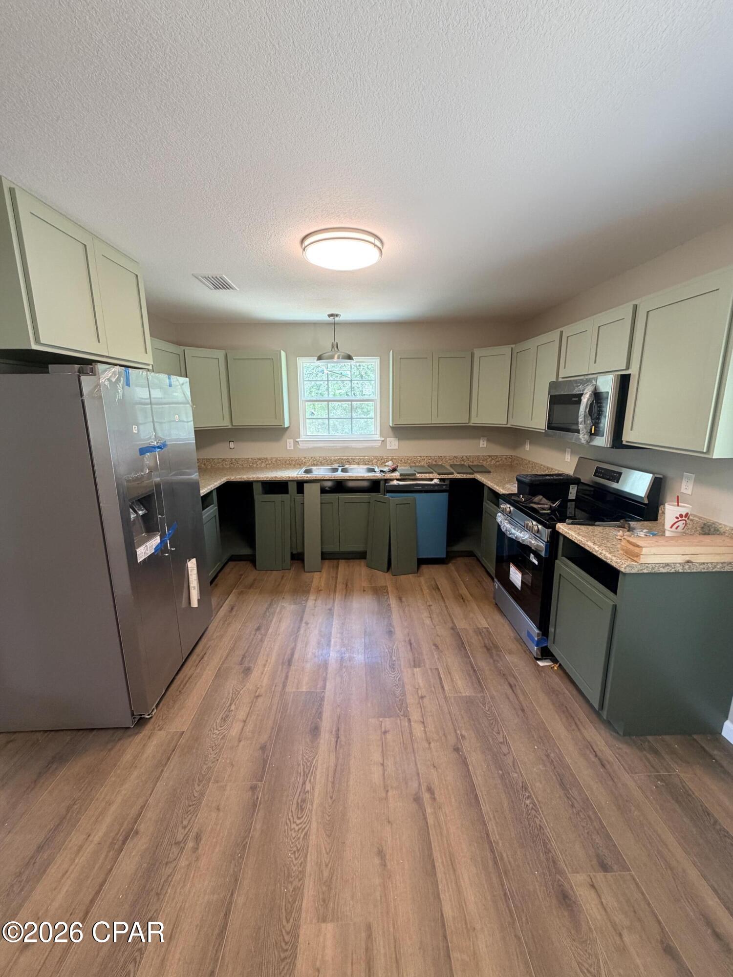 3rd image of 6642 Grande Oak Loop, Grand Ridge, FL 32442 | MLS# 791869