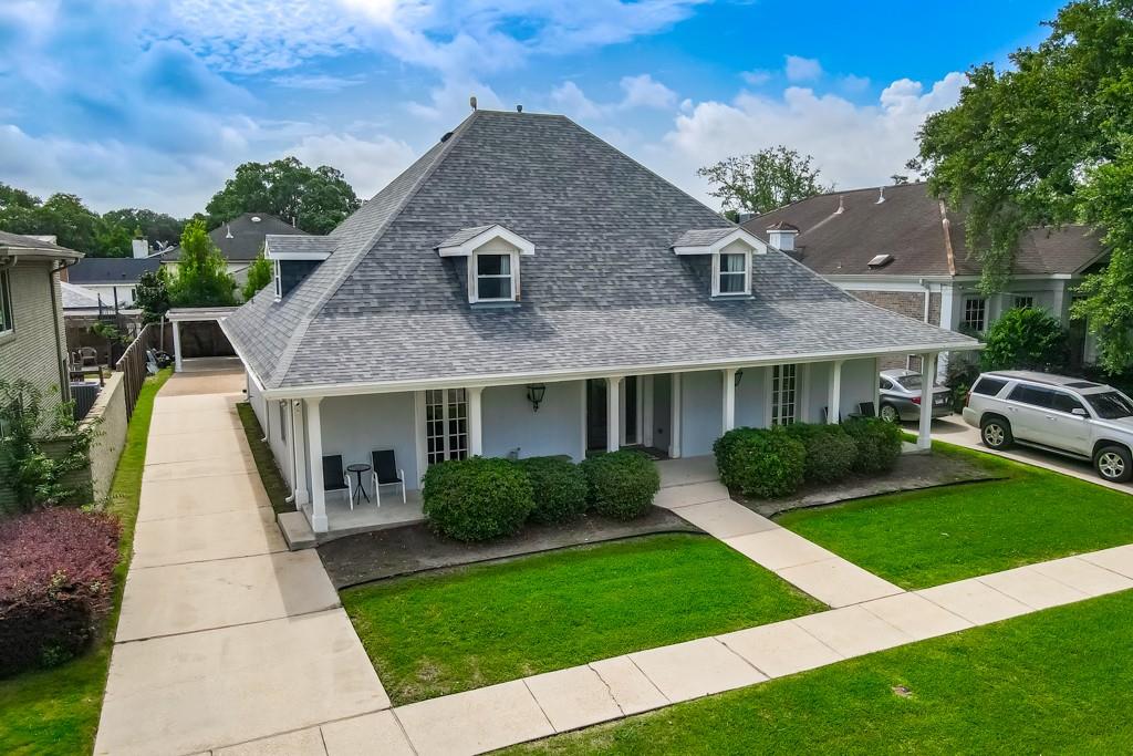 Photo 2 of Single family home for sale at 5539 Bellaire Dr, New Orleans, LA 70124 | MLS# 2564220 | Listing updated on 2026-10-09