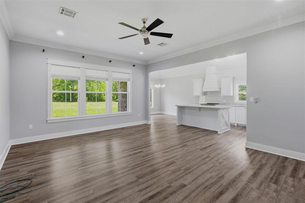 132 RIDGEWAY Drive — photo 4