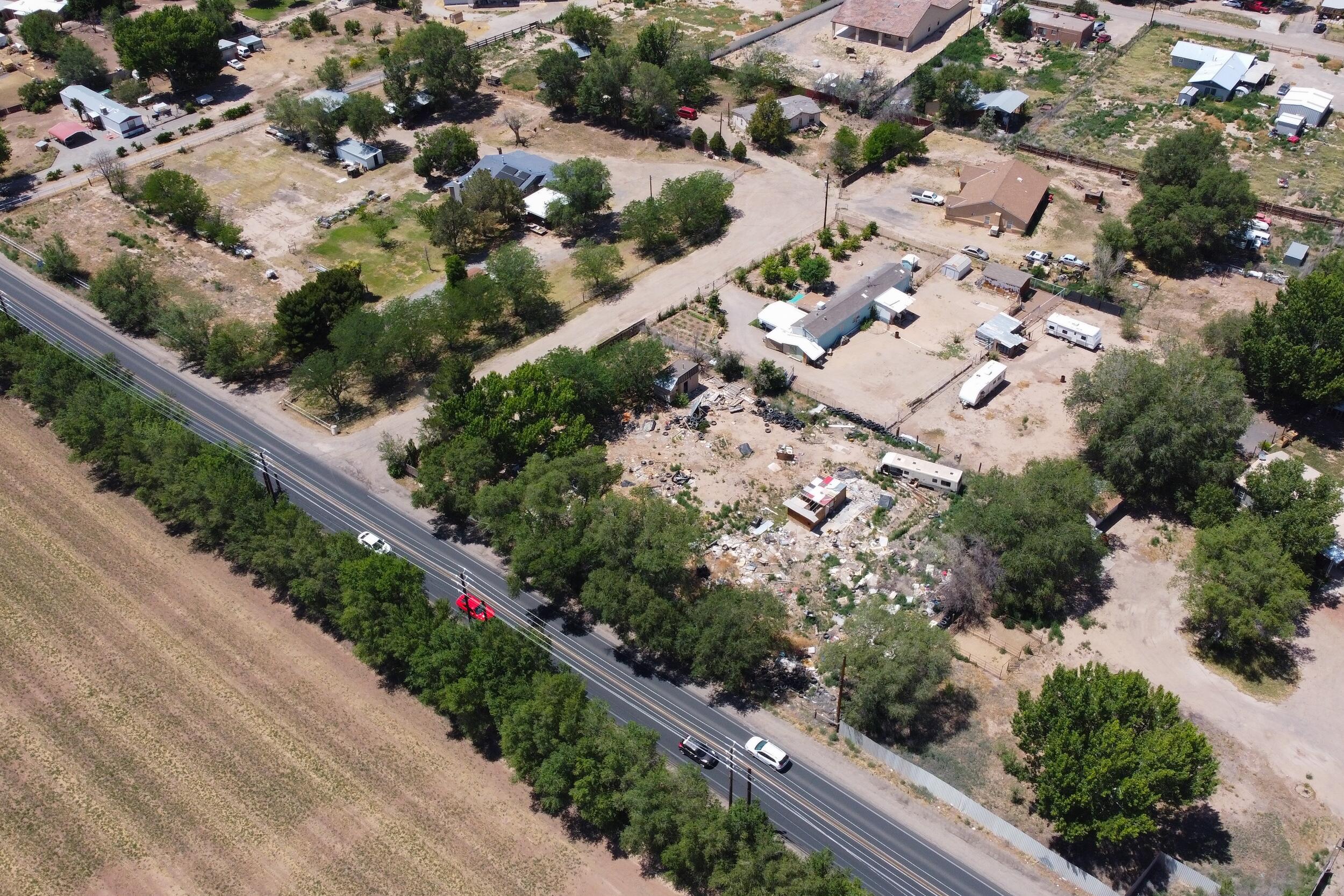 3rd image of 1 Al Ray Ct, Los Lunas, NM 87031 | MLS# 1106283