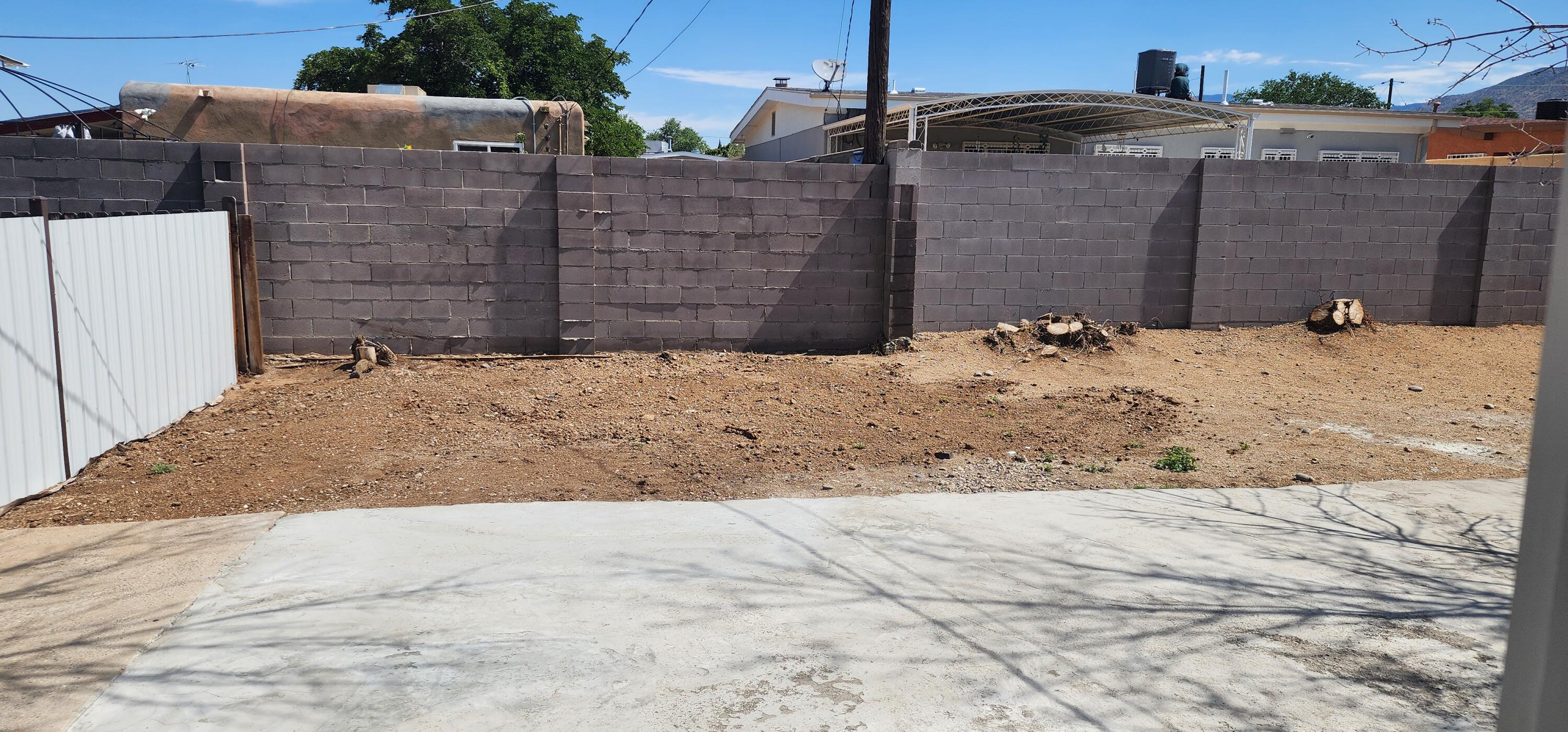 Photo 3 of Sale Pending at 11509 Angelina Pl Ne, Albuquerque, NM 87123 | MLS# 1106303 | Listing updated on 2026-09-18