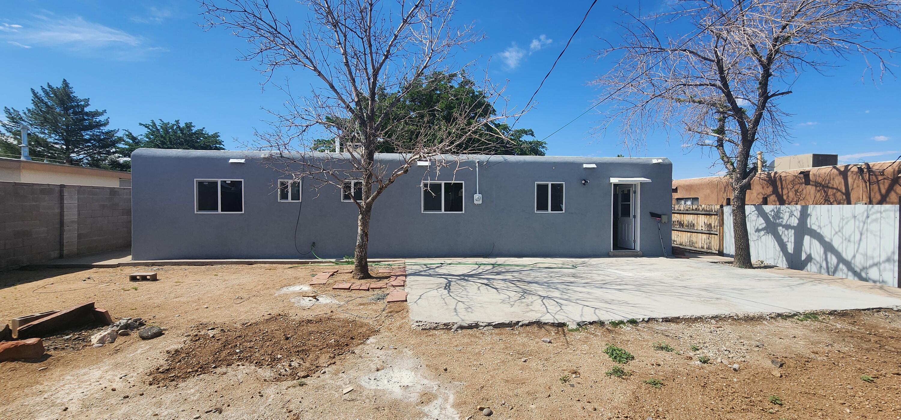 Photo 3 of Sale Pending at 11509 Angelina Pl NE, Albuquerque, NM 87123 | MLS# 1106303 | Listing updated on 2026-09-18