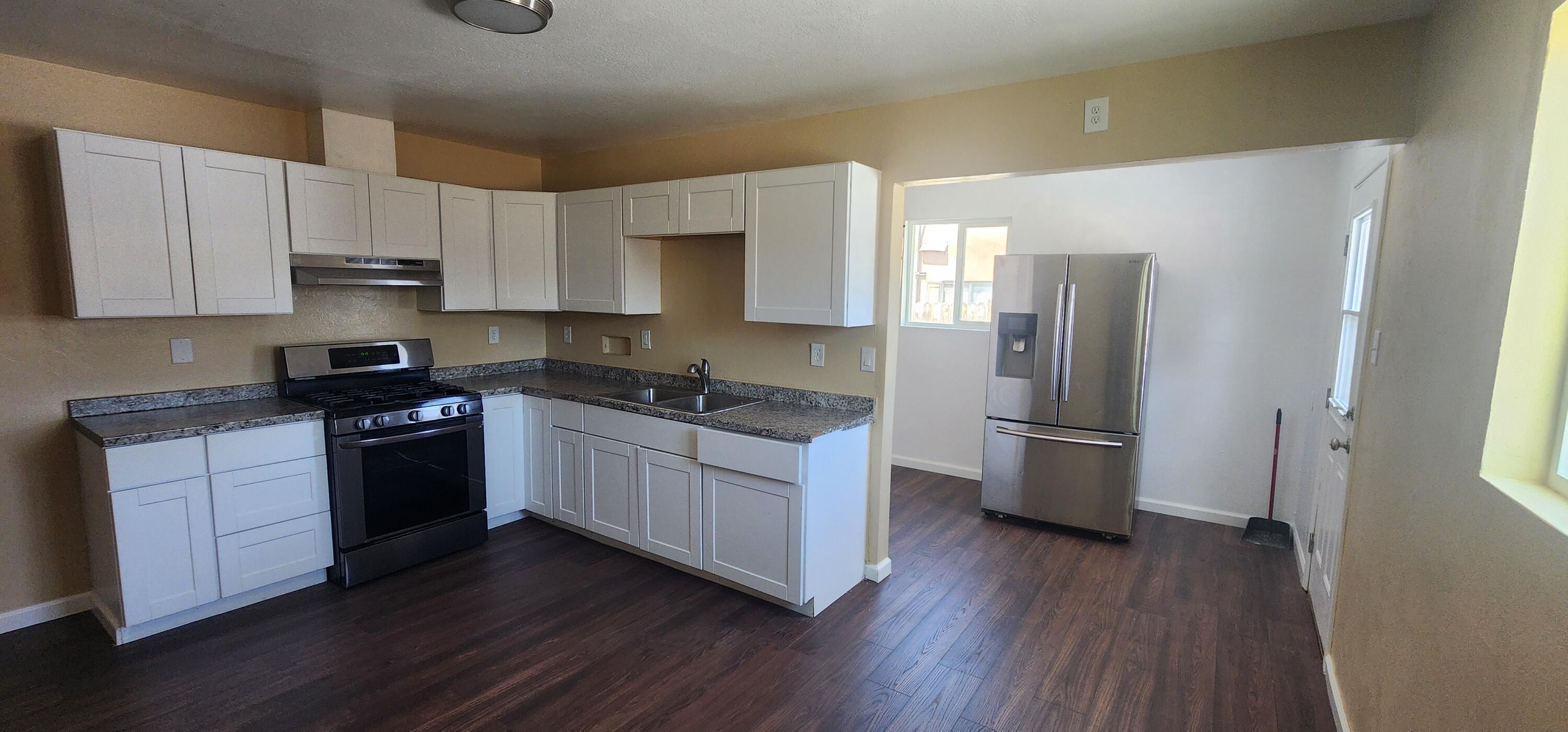 Photo 4 of Sale Pending at 11509 Angelina Pl NE, Albuquerque, NM 87123 | MLS# 1106303 | Listing updated on 2026-09-18