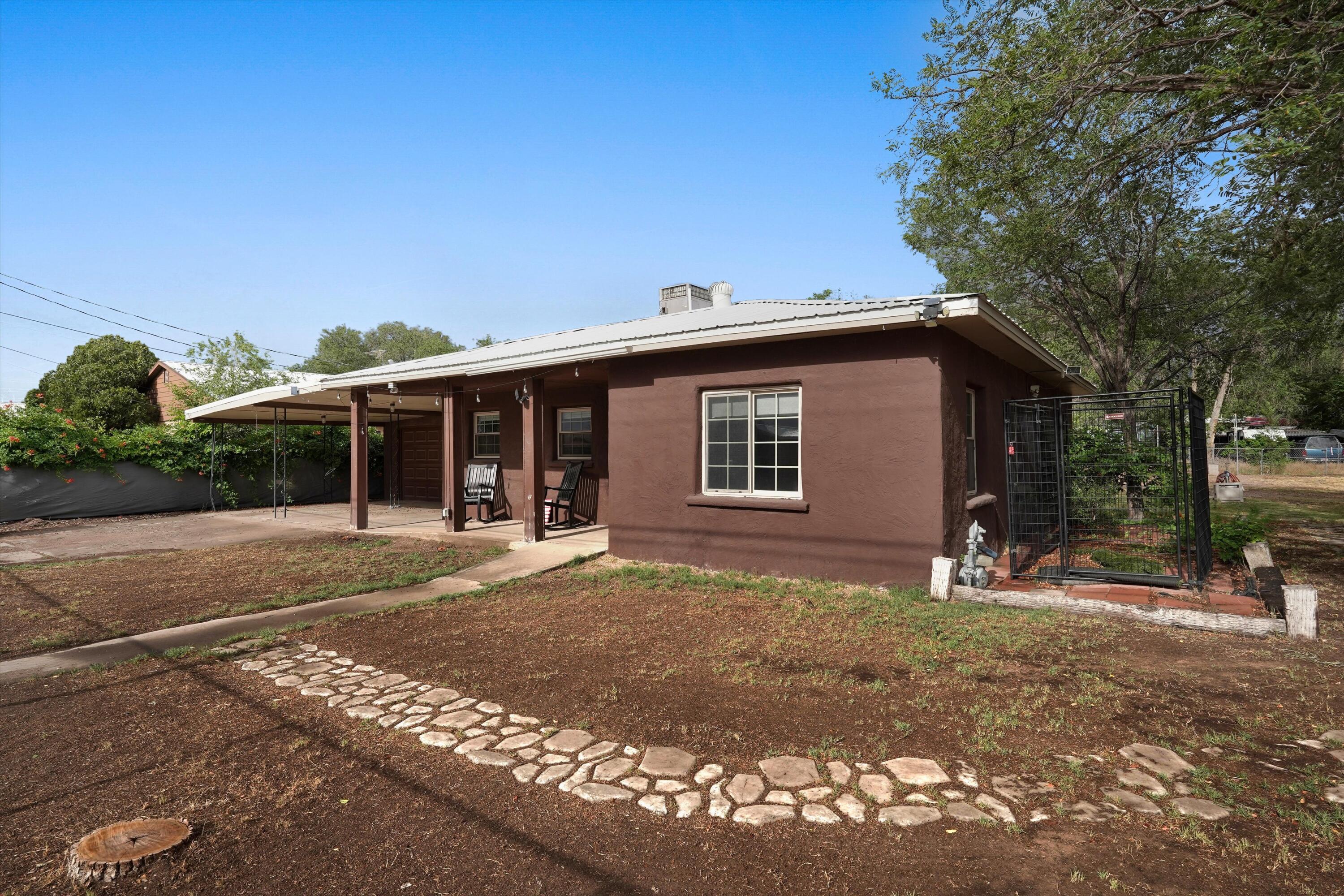 1st image of 424 S Third St, Belen, NM 87002 | MLS# 1106336