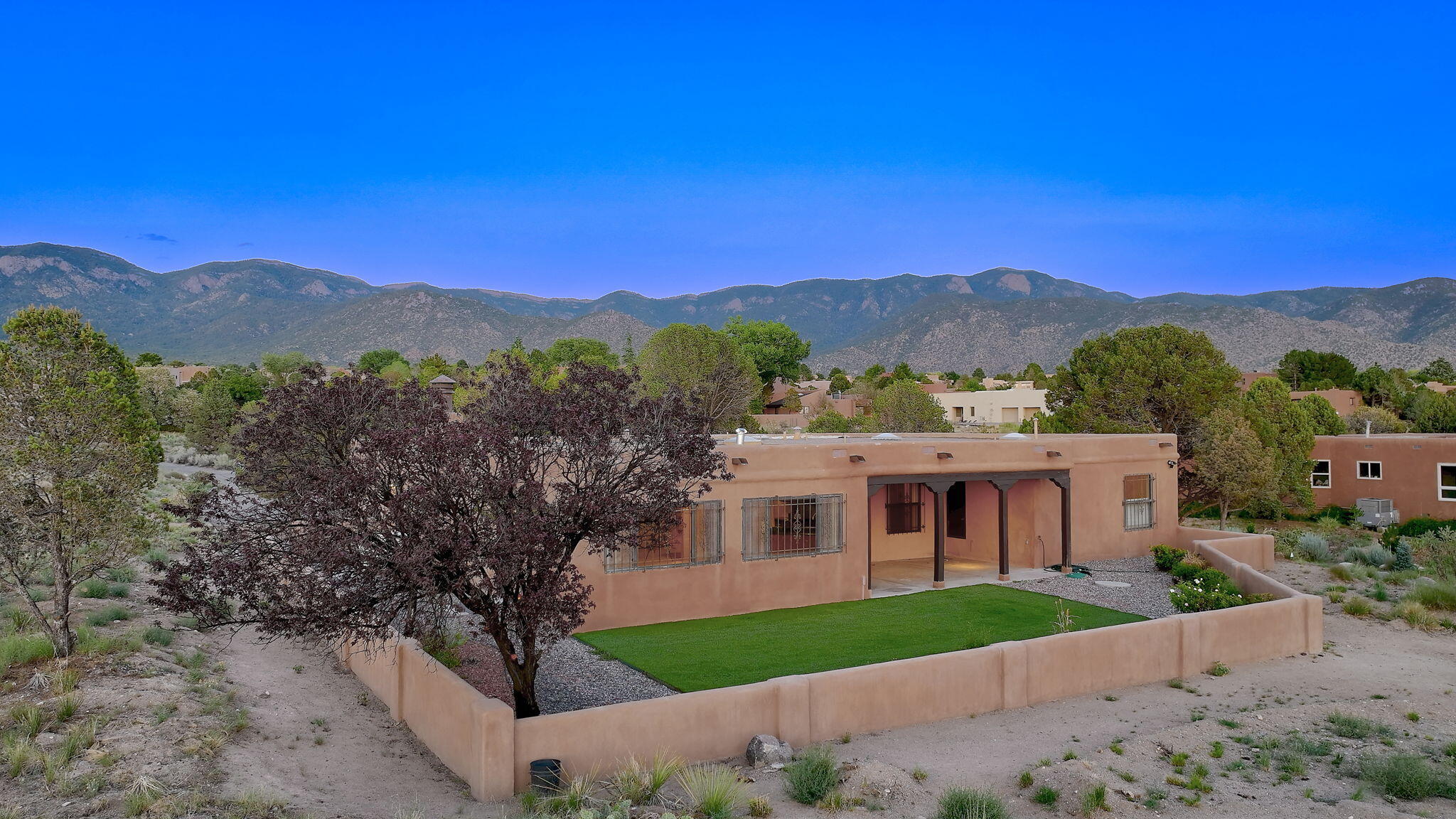 Photo 3 of Single family home for sale at 1131 Marigold Dr Ne, Albuquerque, NM 87122 | MLS# 1106120 | Listing updated on 2026-09-17