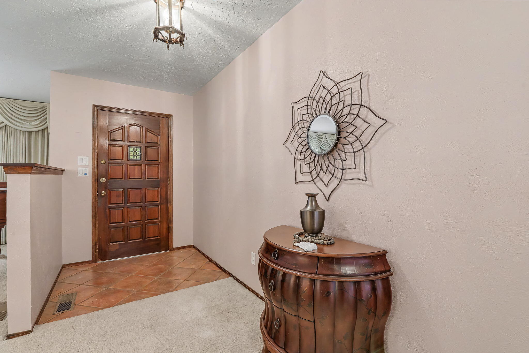 Photo 3 of Single family home for sale at 1131 Marigold Dr NE, Albuquerque, NM 87122 | MLS# 1106120 | Listing updated on 2026-09-17