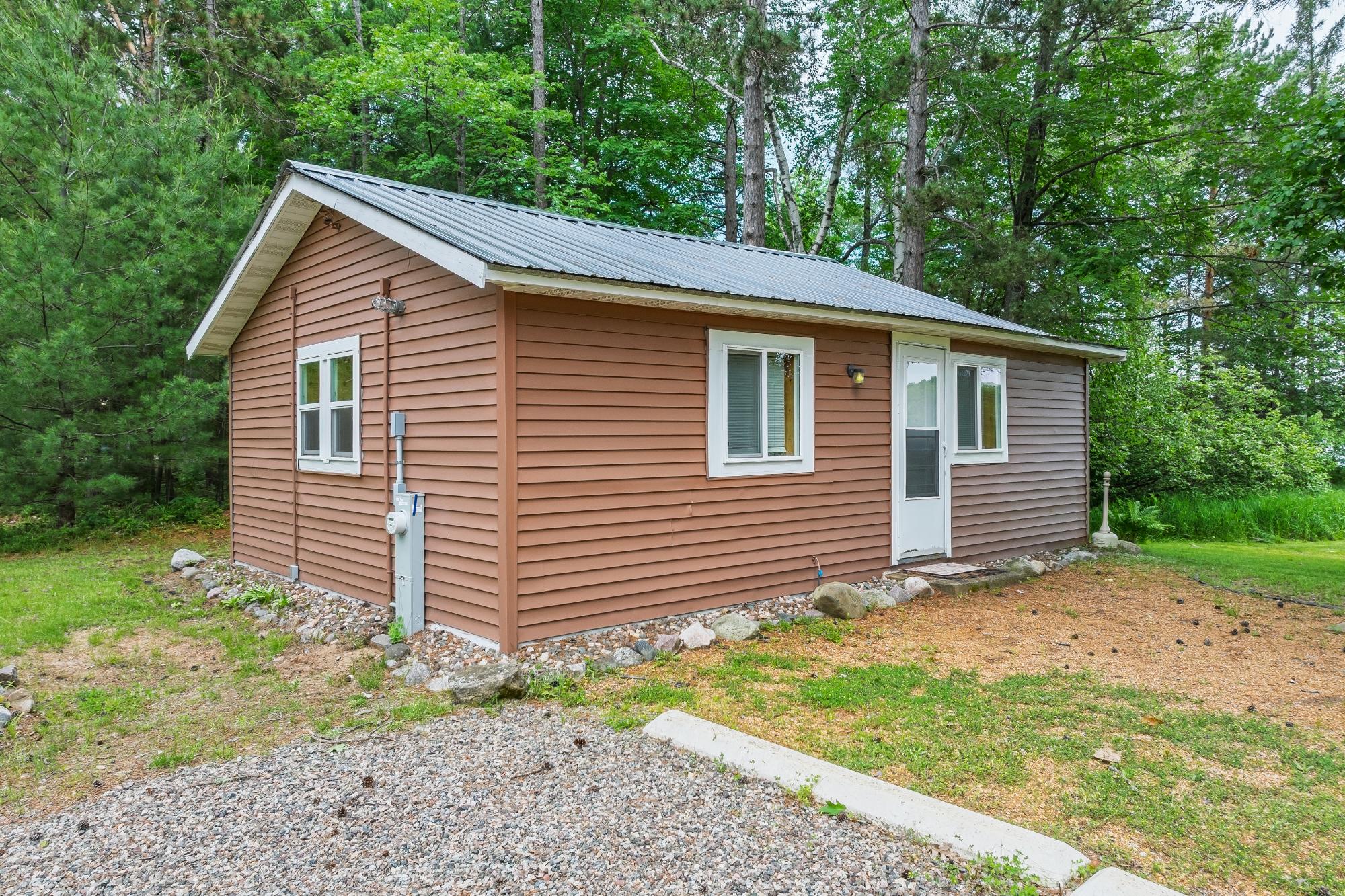 Third Lake Property 3724 Limberlost Rd N Photo 3