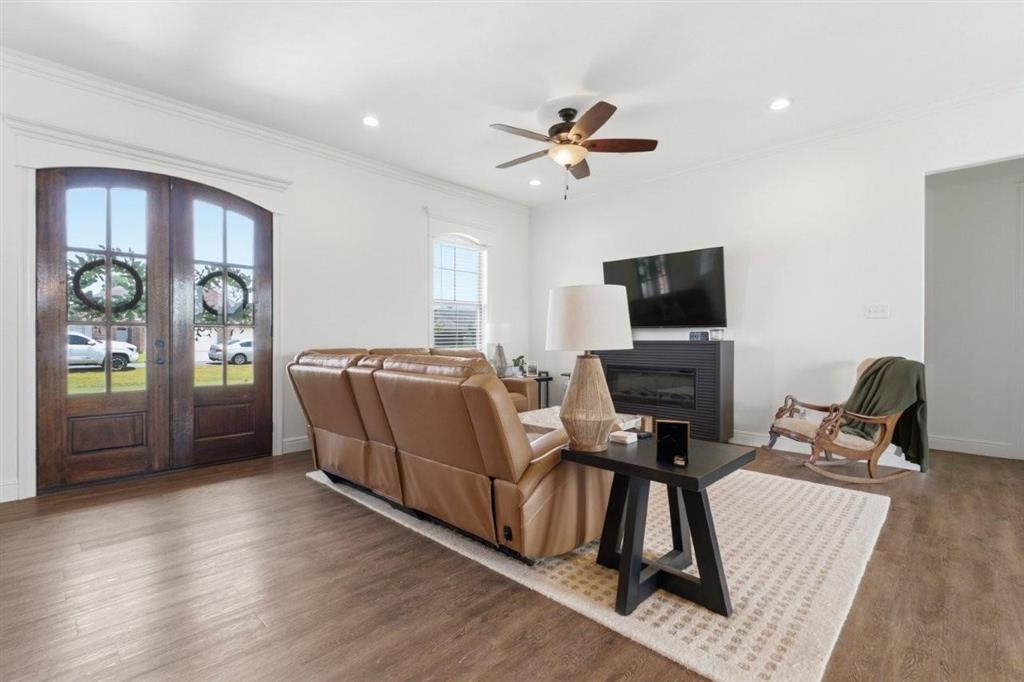1463 Trisha Court — photo 3