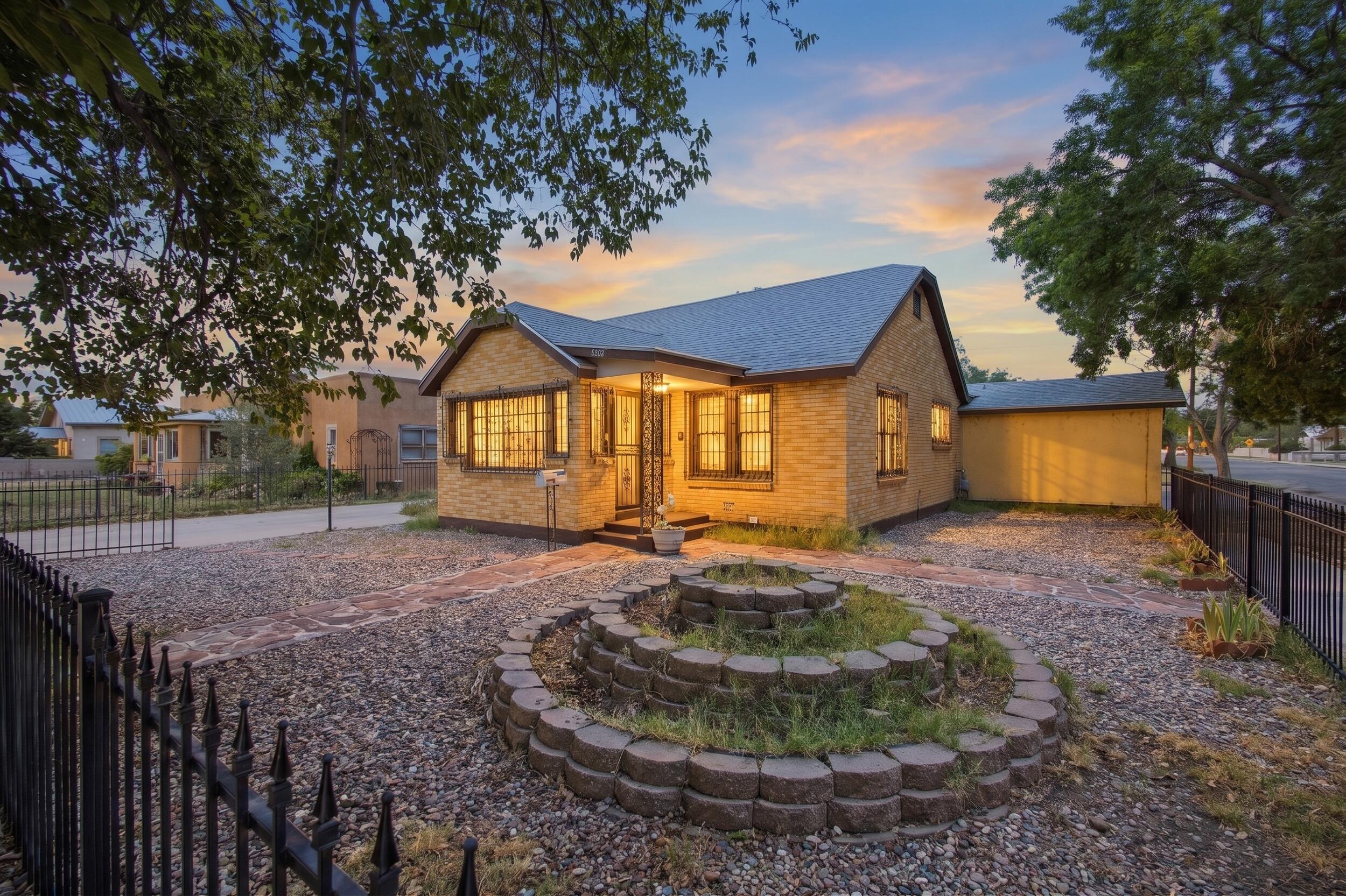 Photo 1 of Sale Pending at 600 N 3rd Street, Belen, NM 87002 | MLS# 1106402 | Listing updated on 2026-10-09