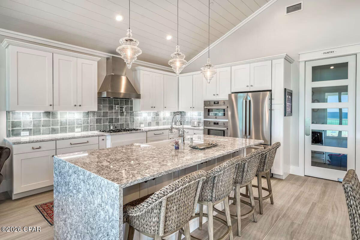 19214 Front Beach Road, Panama City Beach, FL 32413 thumbnail, photo 18 of 49