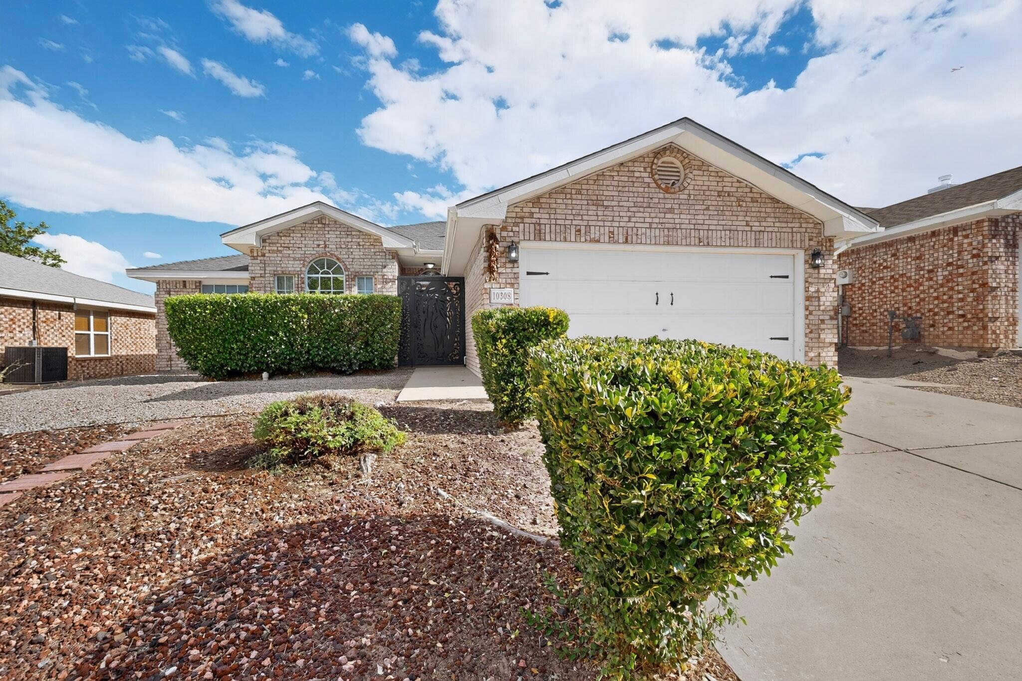 10308 Connemara Drive SW Albuquerque, NM 87121