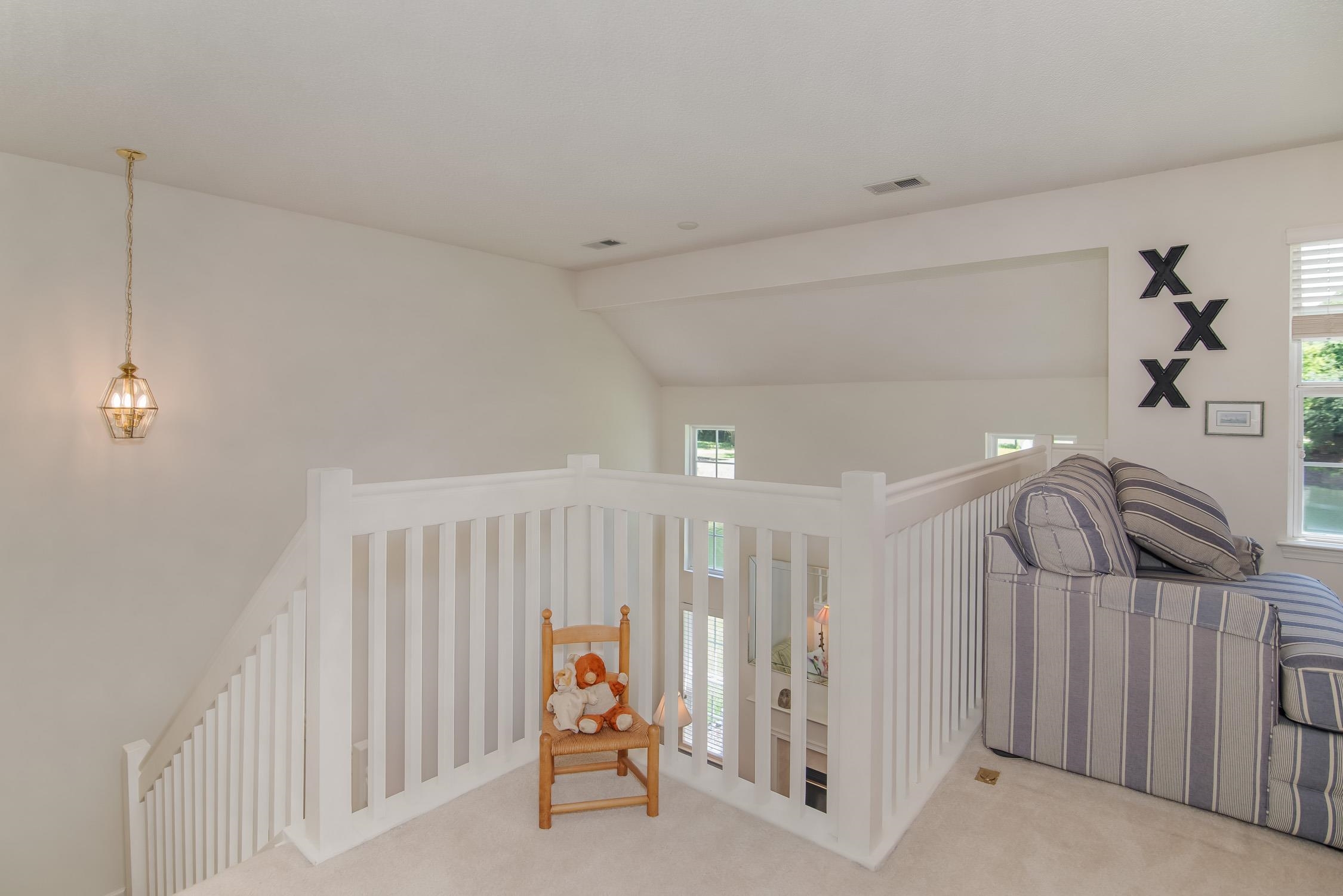221-5 Red Rose Blvd. 