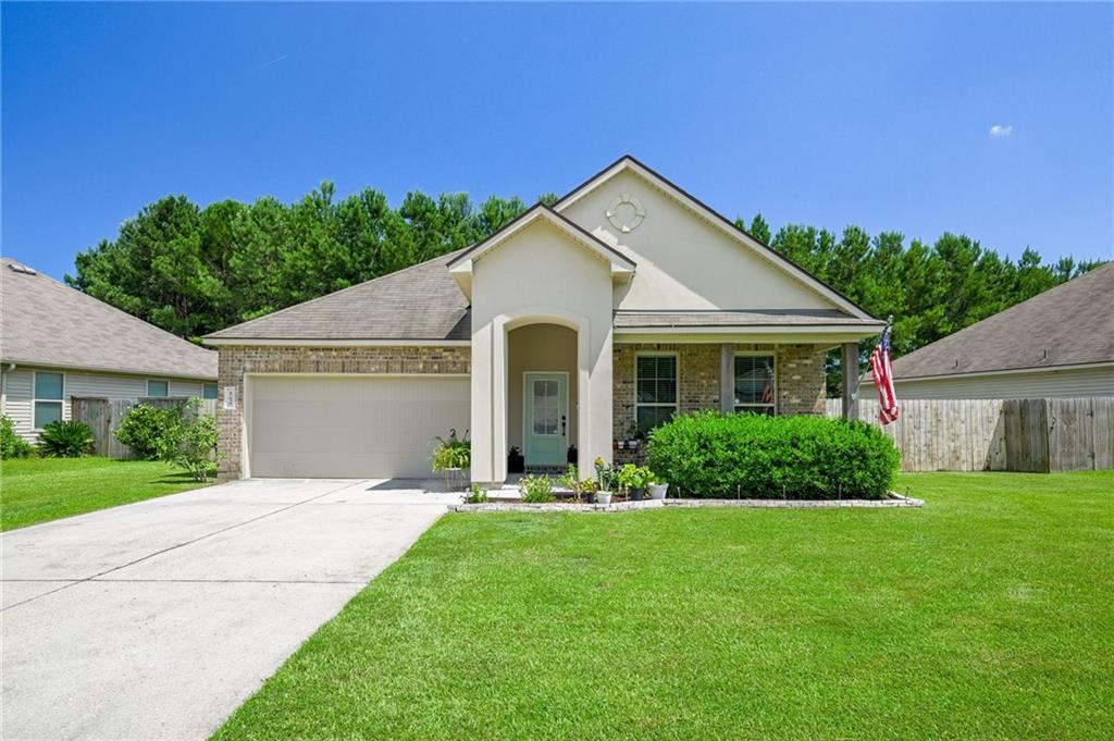 Homes for sale in Robert, LA | 47638 Cathy Ln, Robert, LA 70455 | MLS# 2565562