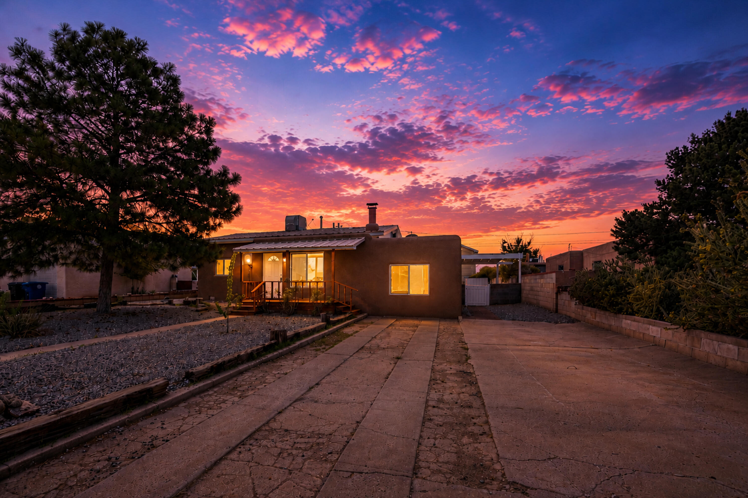 Photo 2 of Single family home for sale at 5512 Granite Ave Ne, Albuquerque, NM 87110 | MLS# 1106499 | Listing updated on 2026-09-18
