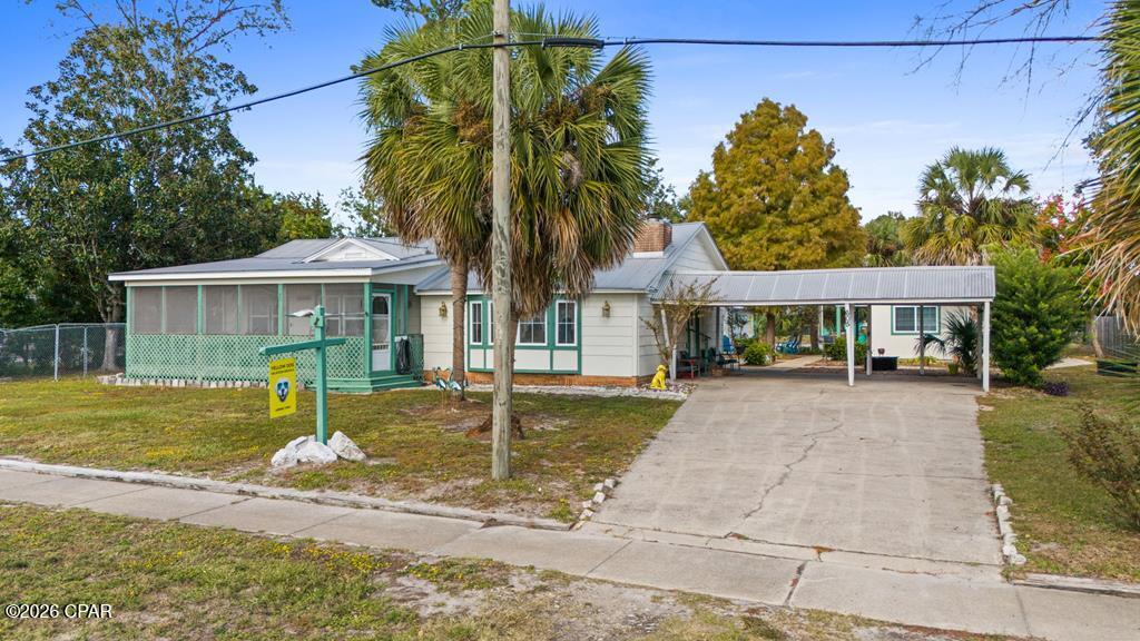605 10th Street, Port St. Joe, FL 32456