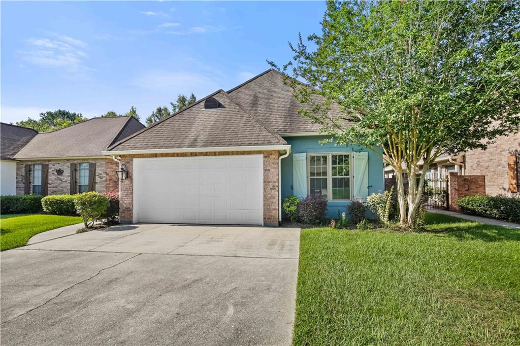 Photo 1 of Single family home for sale at 262 Lourdes Ln, Covington, LA 70435 | MLS# 2565814 | Listing updated on 2026-09-19