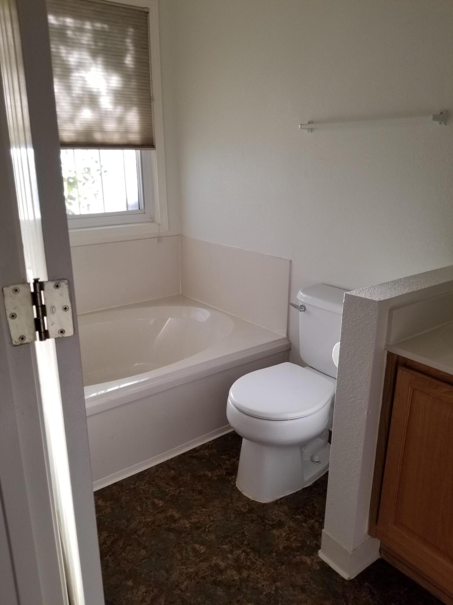 Photo 9 — 10605 Monte Bello Court NW