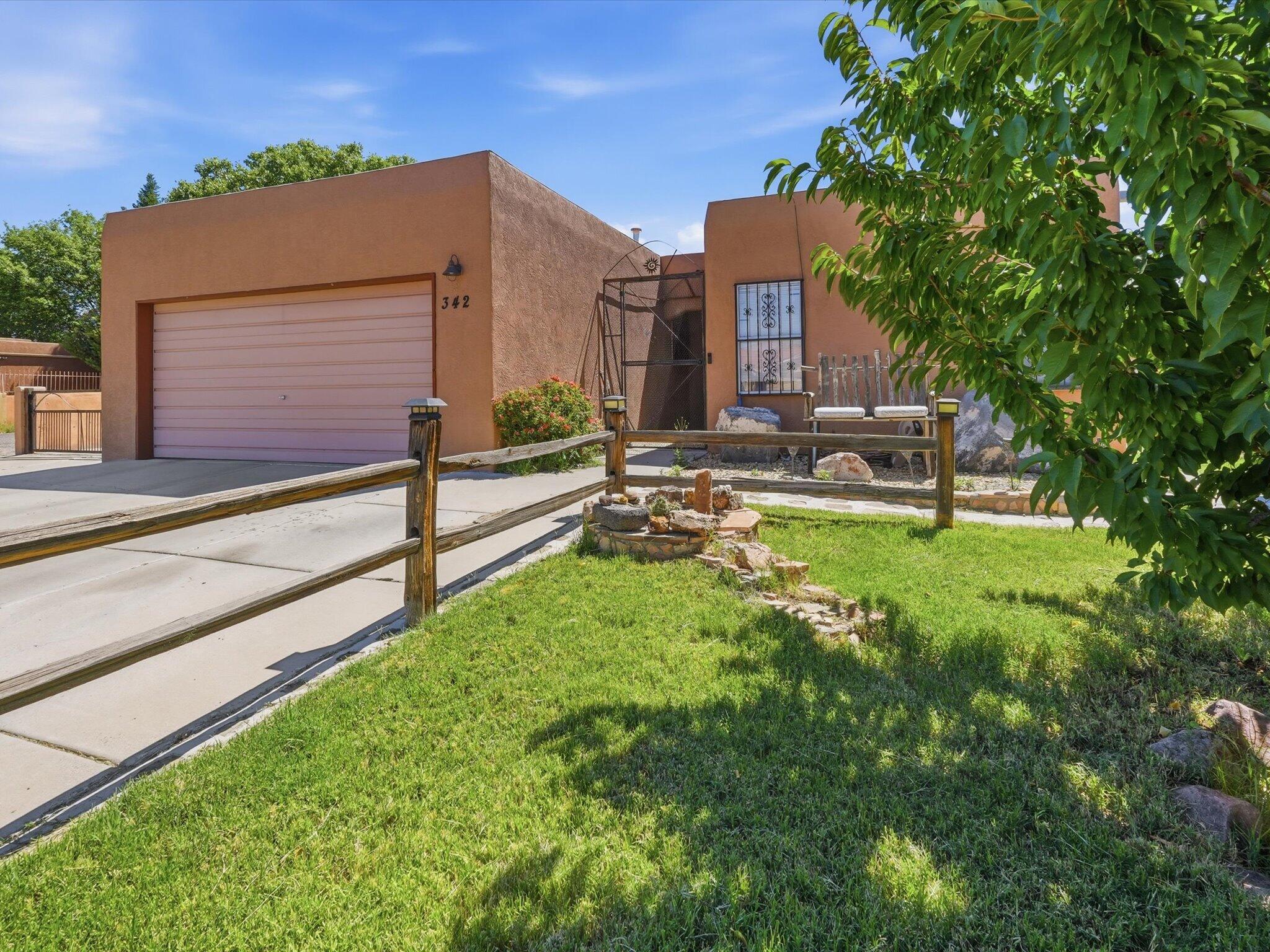 Photo 2 of Sale Pending at 342 Sunset Farm Pl Sw, Albuquerque, NM 87105 | MLS# 1106630 | Listing updated on 2026-10-09