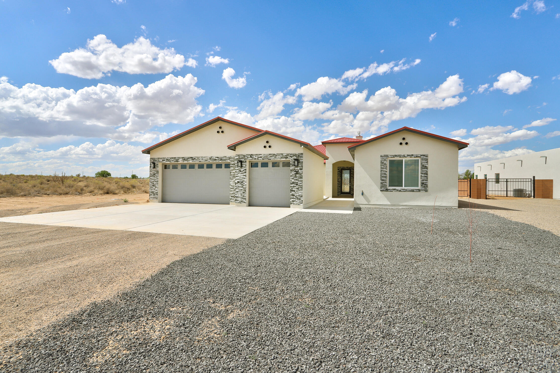 Photo 3 of Single family home for sale at 505 12th Avenue Se, Rio Rancho, NM 87124 | MLS# 1106646 | Listing updated on 2026-09-18
