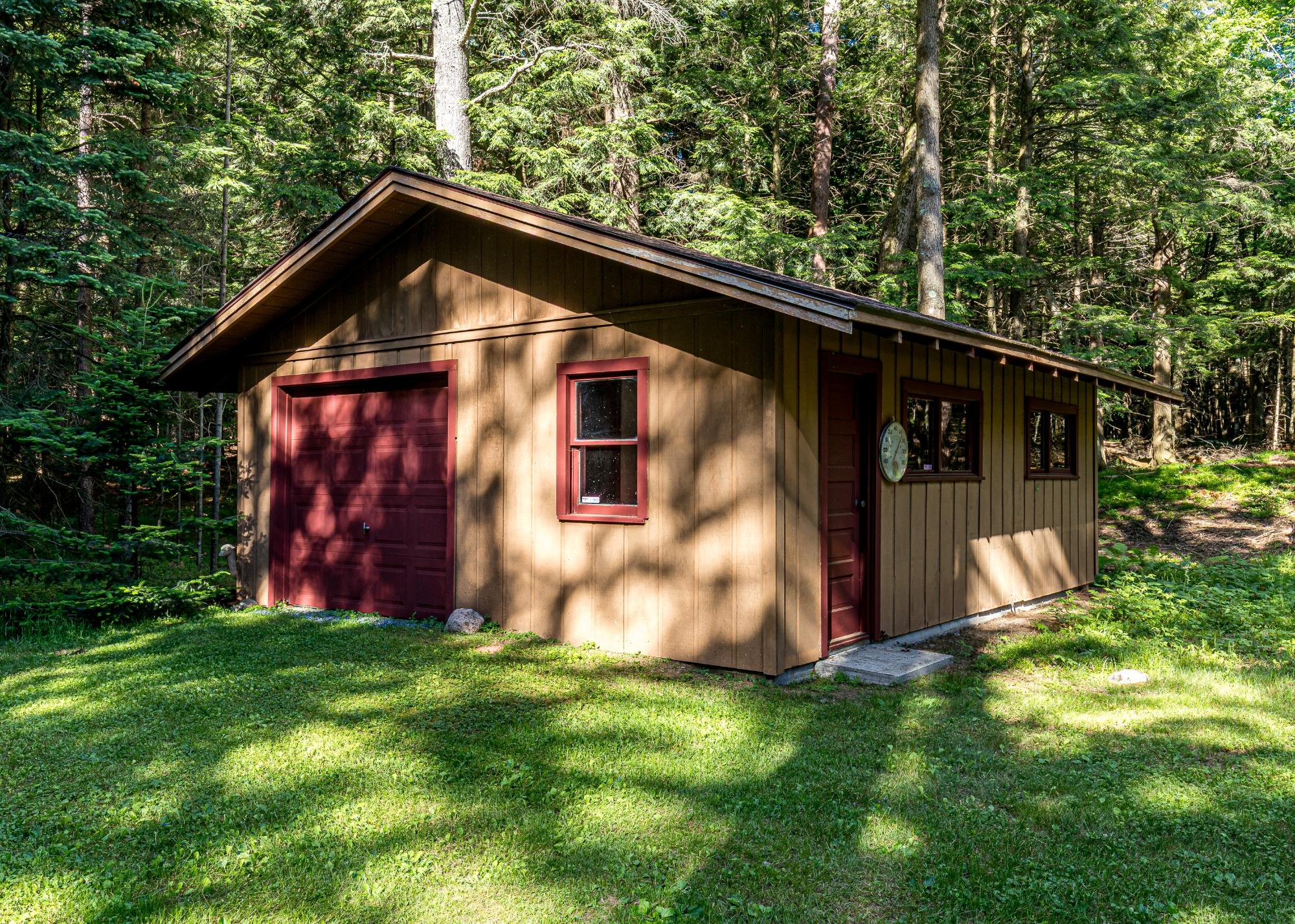 Squirrel Lake Property 8151 Squirrel Lake Rd Photo 19