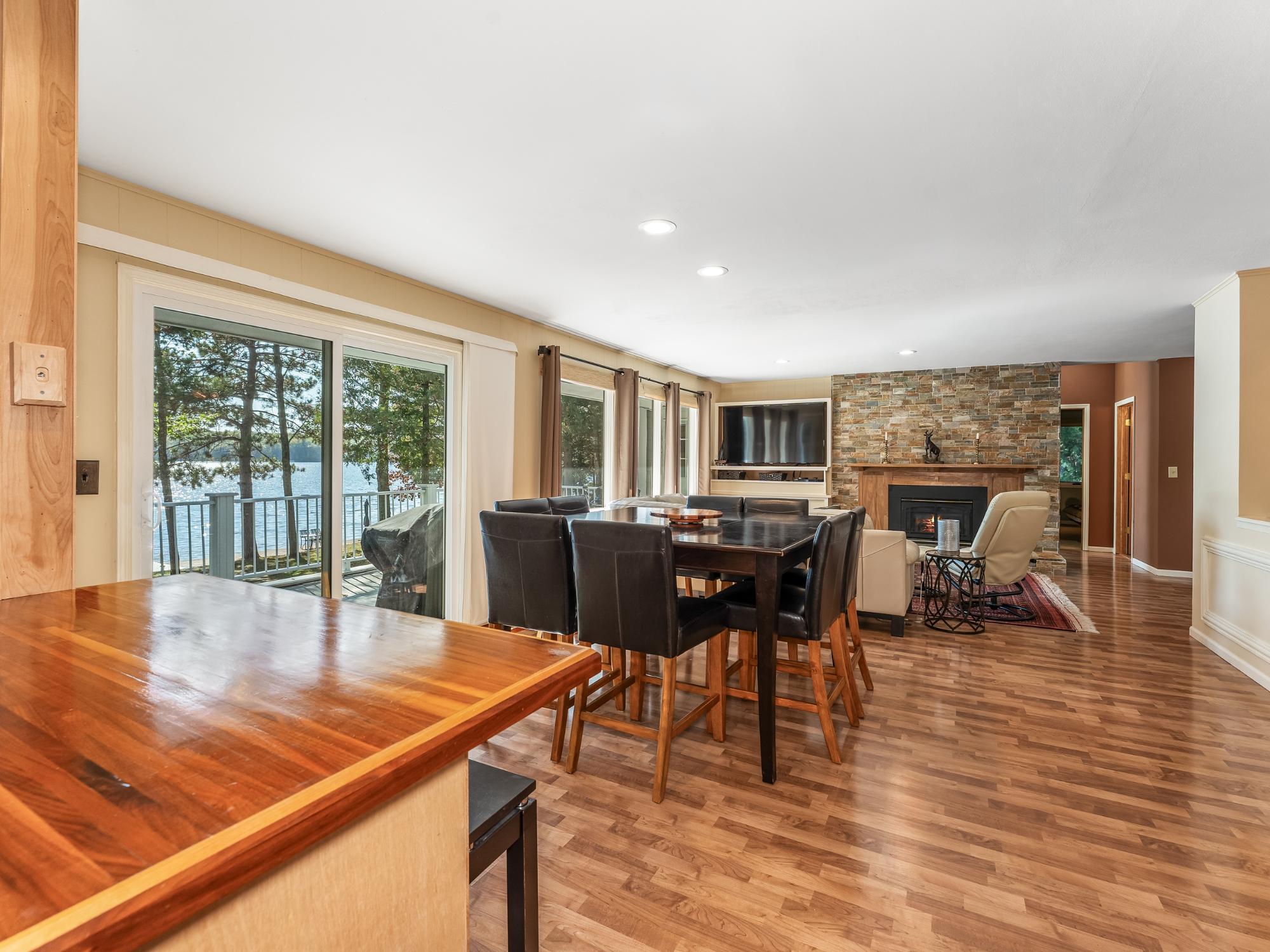 Lake Thompson Property 4245 Shore Dr Photo 7