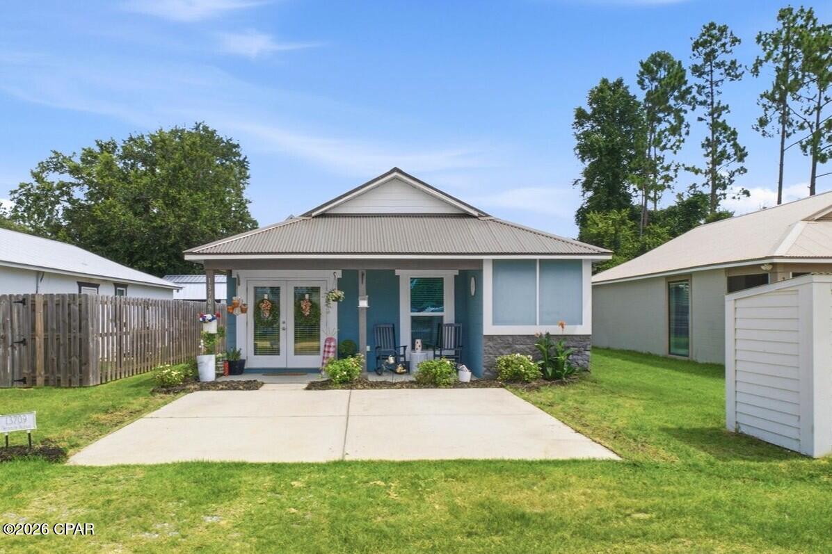 2nd image of 13709 Windsor Ave, Youngstown, FL 32466 | MLS# 792223