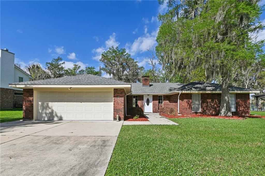 Homes for sale in Luling, LA | 6 Palmer Dr, Luling, LA 70070 | MLS# 2546157