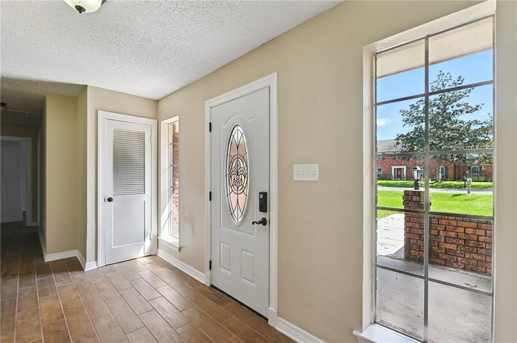 Homes for sale in Luling, LA | 6 Palmer Dr, Luling, LA 70070 | MLS# 2546157
