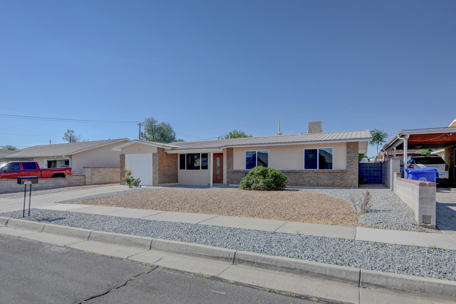 Photo 2 of Sale Pending at 1444 Loma Hermosa Ct NW, Albuquerque, NM 87105 | MLS# 1106731 | Listing updated on 2026-09-05