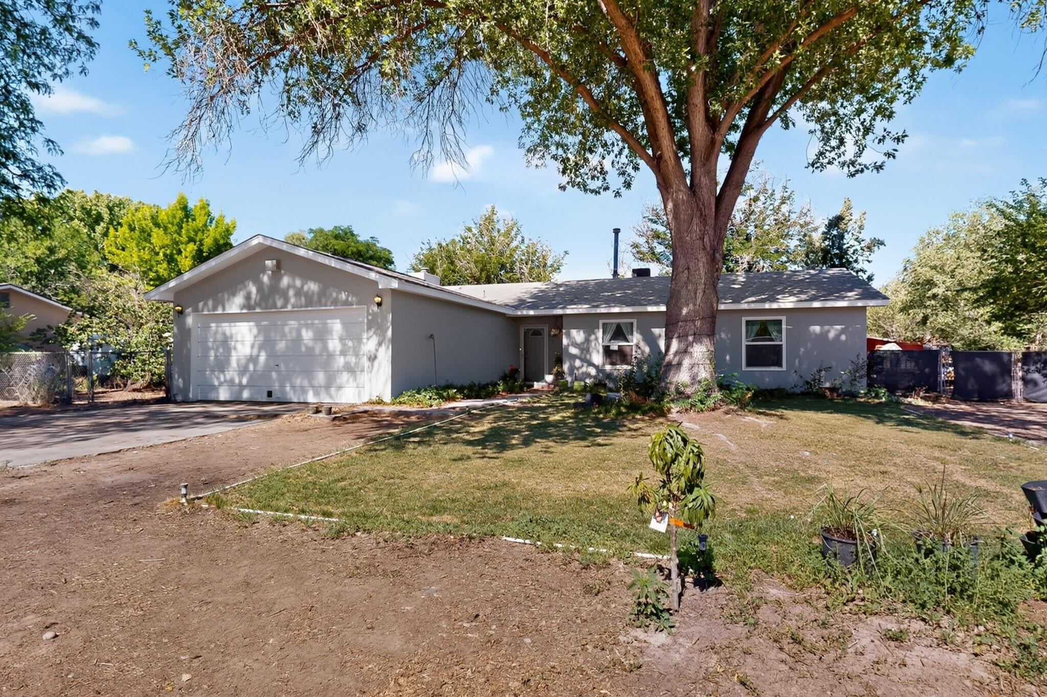 Photo 2 of Sale Pending at 1715 Eldorado Loop, Bosque Farms, NM 87068 | MLS# 1106736 | Listing updated on 2026-09-17