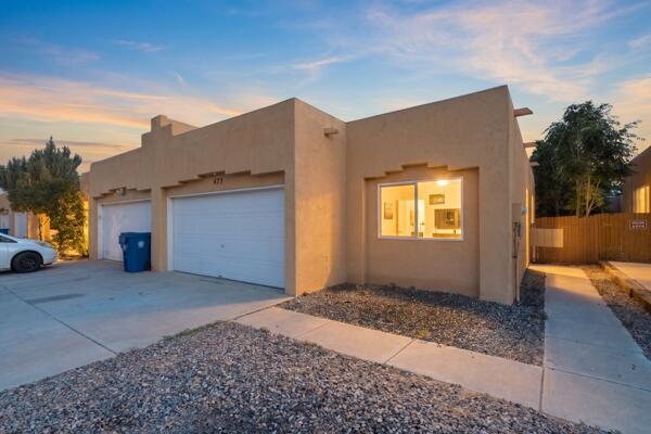Townhouse for sale at 473 Garden Ave SW, Los Lunas, NM 87031 | MLS# 1106765