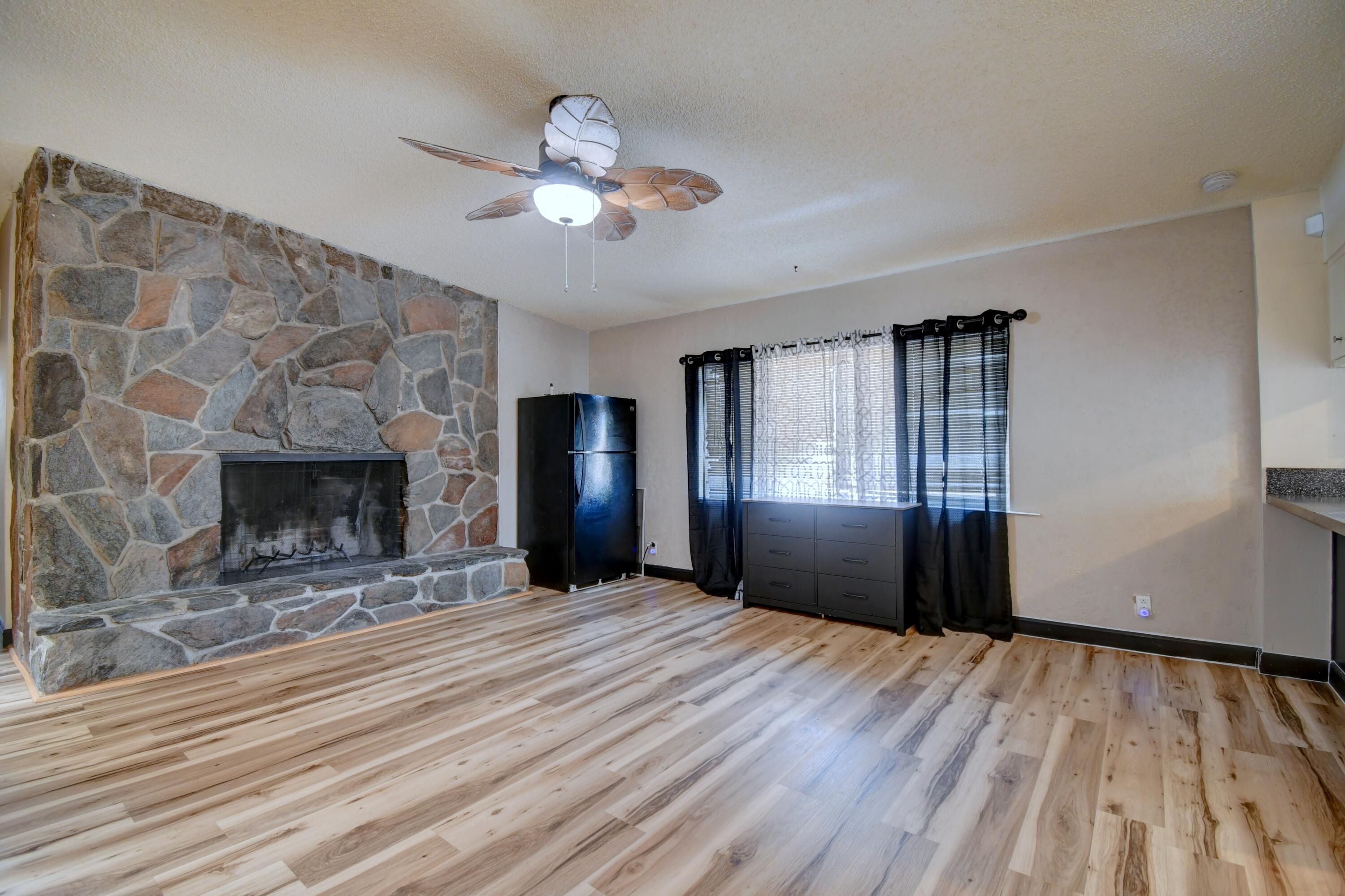 Photo 18 — 9730 Golf Course Road NW