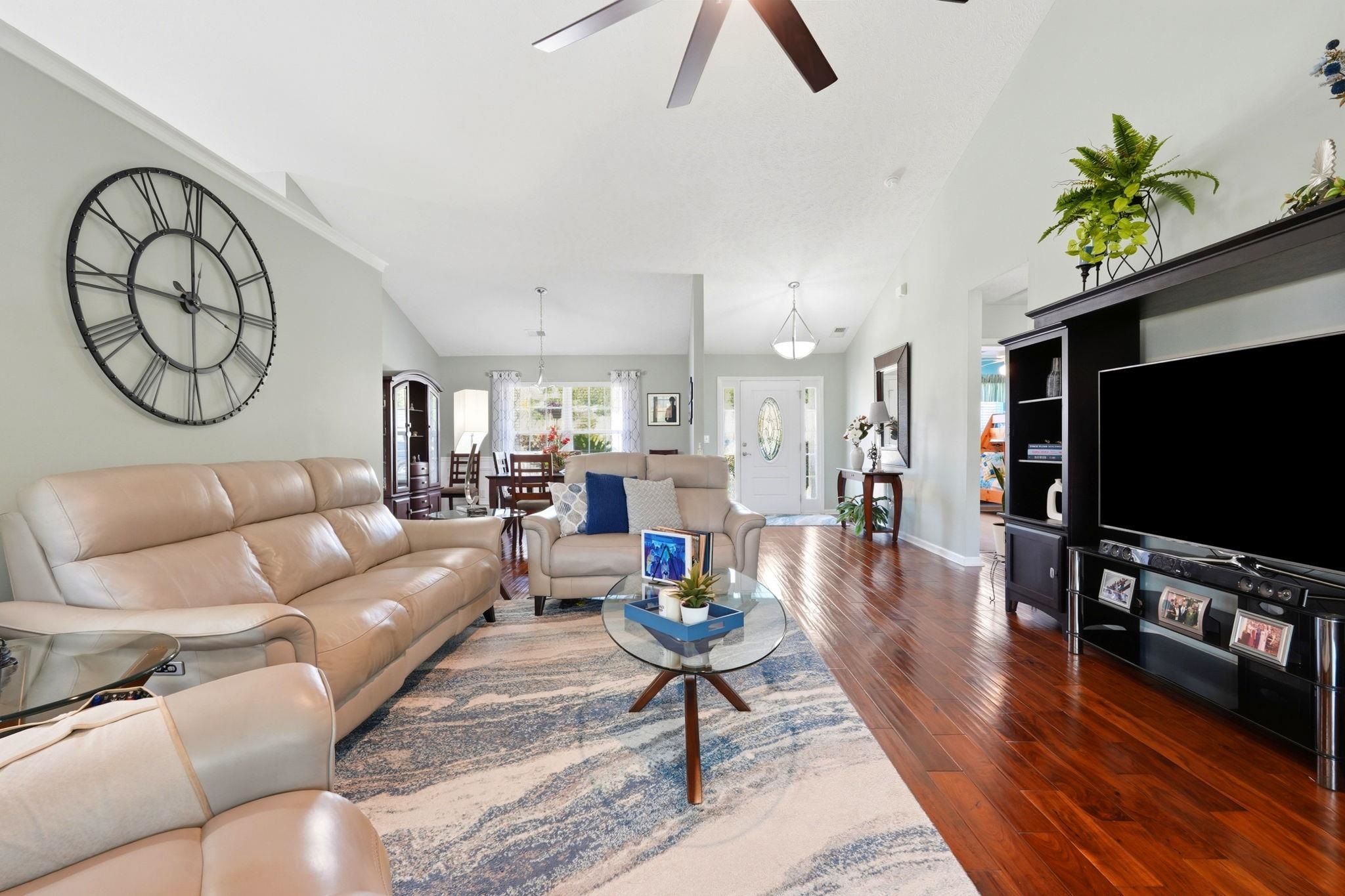 2617032 | Photo 10